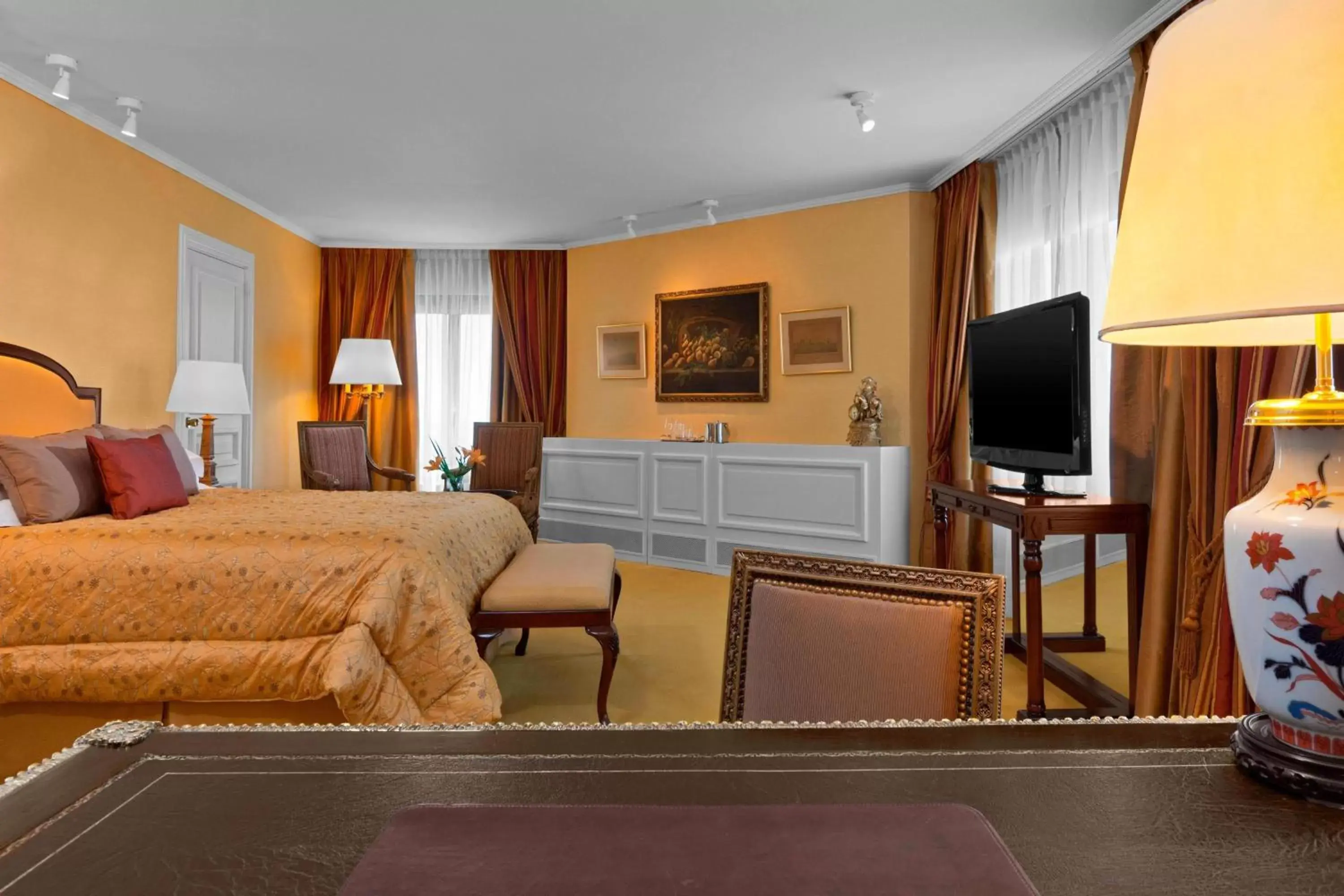 Bedroom, Seating Area in Sheraton Buenos Aires Hotel & Convention Center