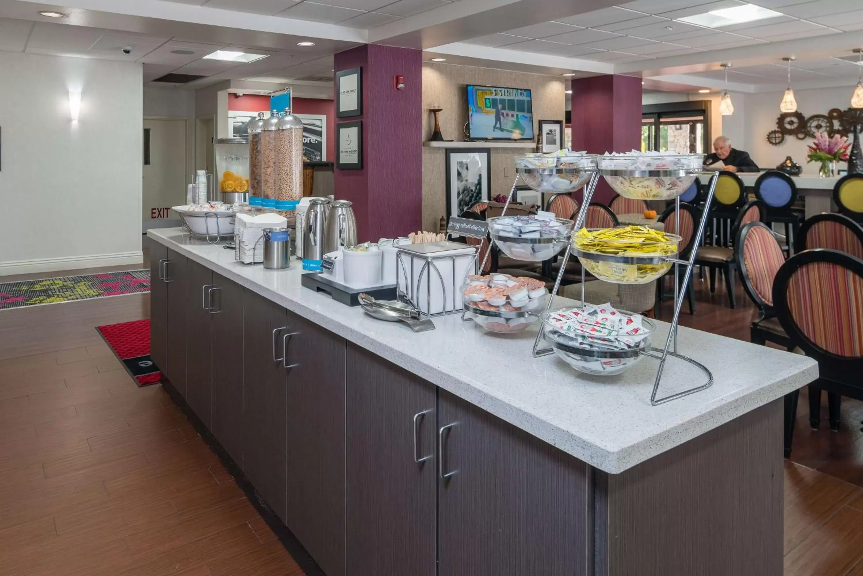 Dining area, Restaurant/Places to Eat in Hampton Inn Livermore