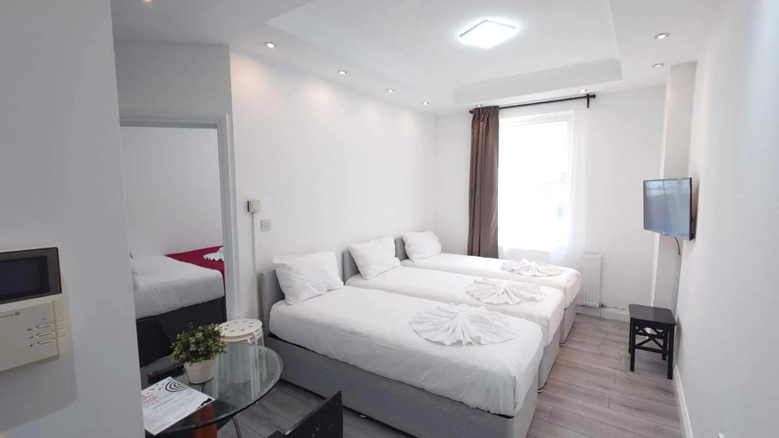 Bedroom, Bed in Kings Cross Apartment