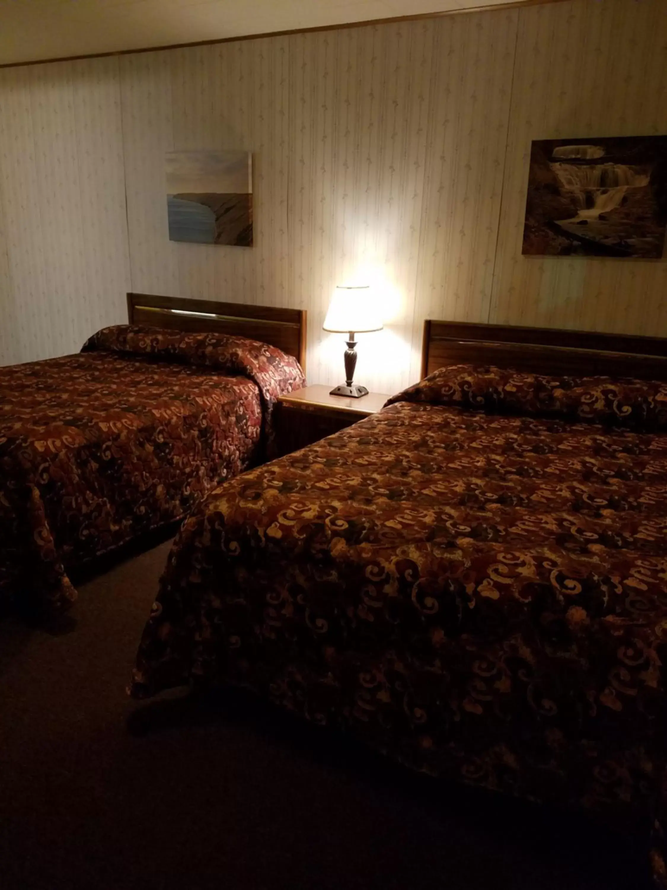 Bed in Buckhorn Resort