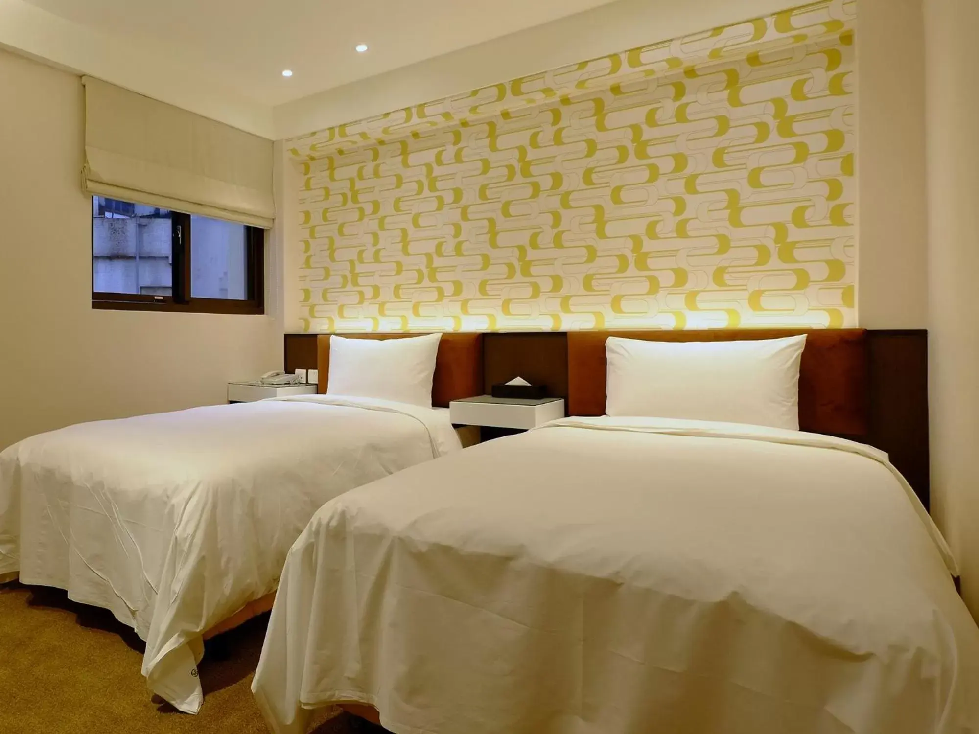 Photo of the whole room, Bed in Hotel Puri Taipei Station Branch