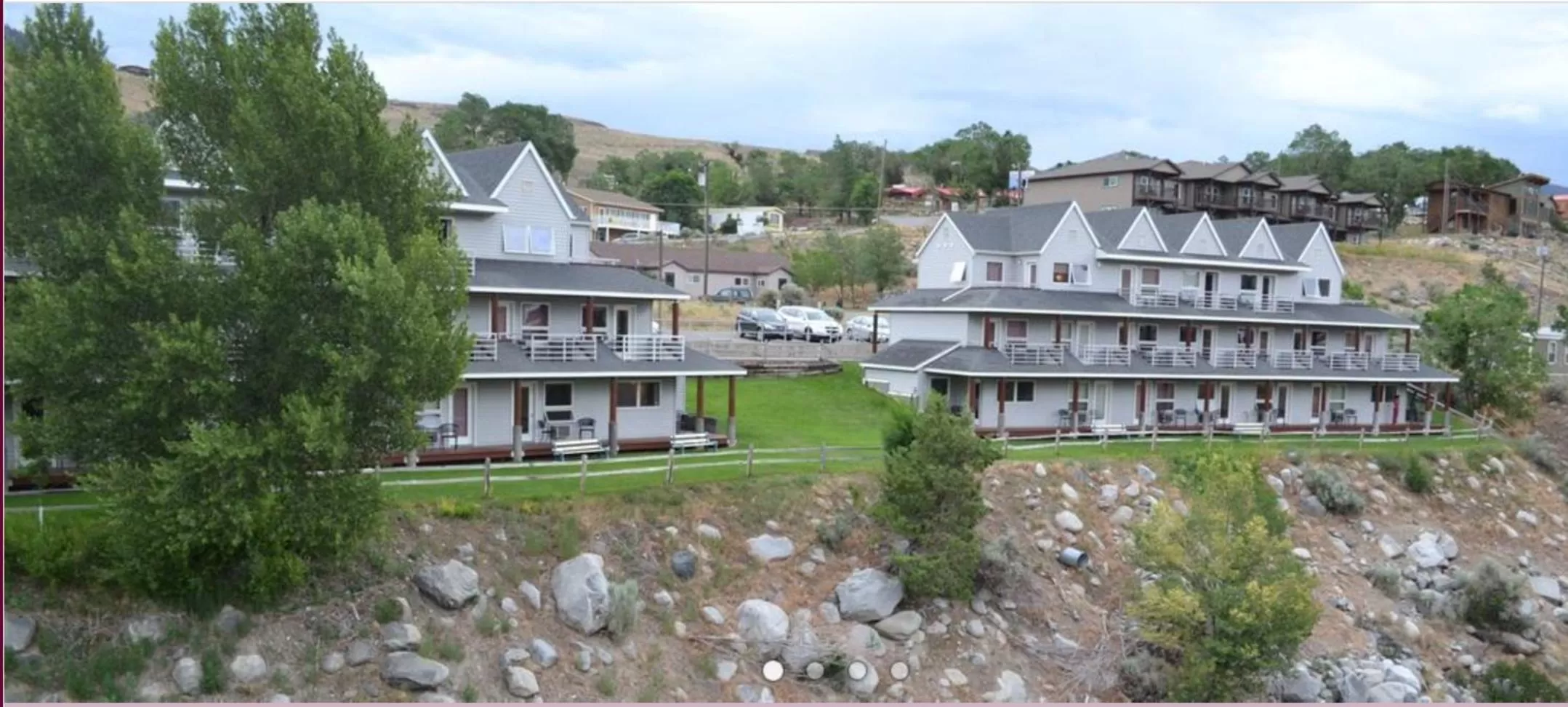 Day in Absaroka Lodge