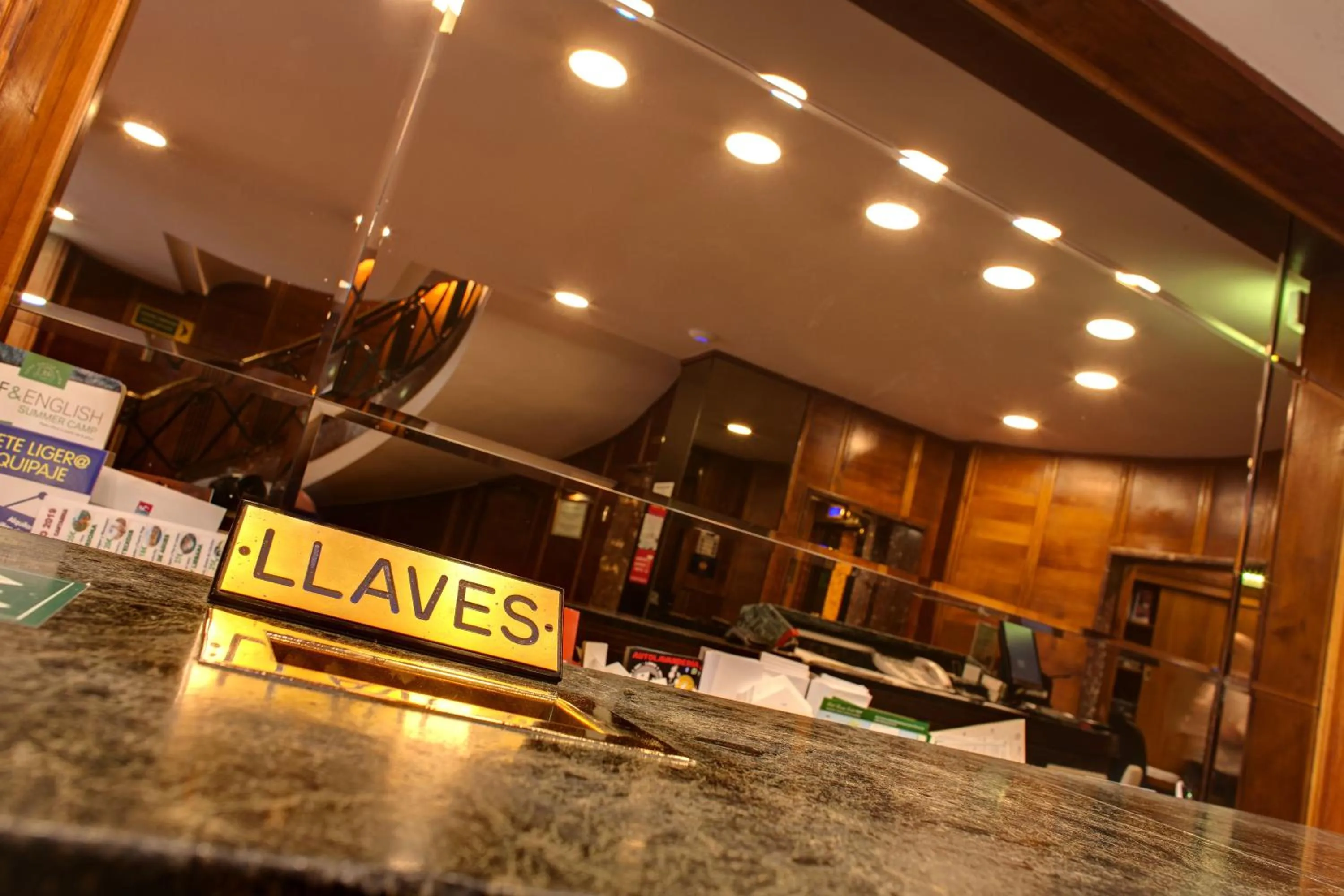 Lobby or reception in Hotel Hernán Cortés