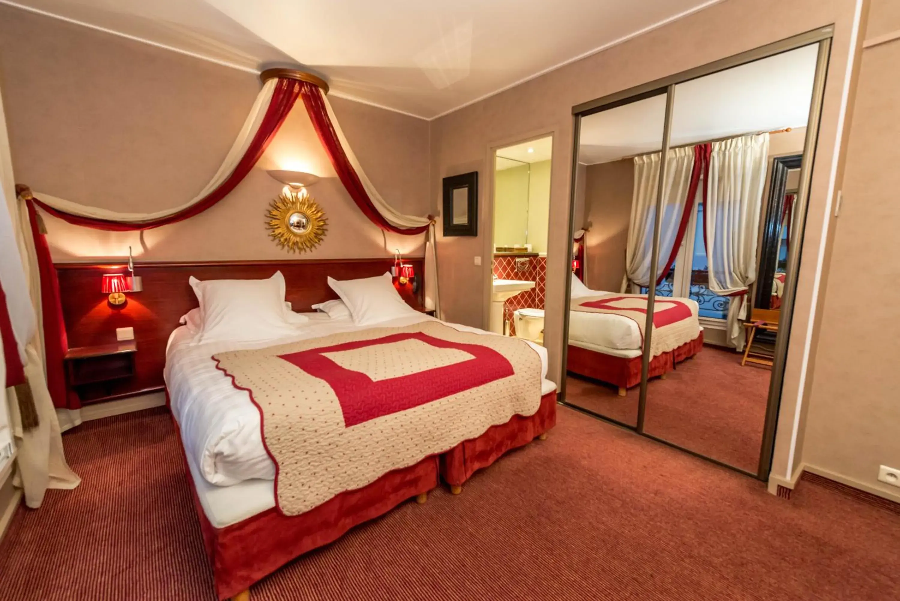 Bedroom, Bed in Hotel Britannique