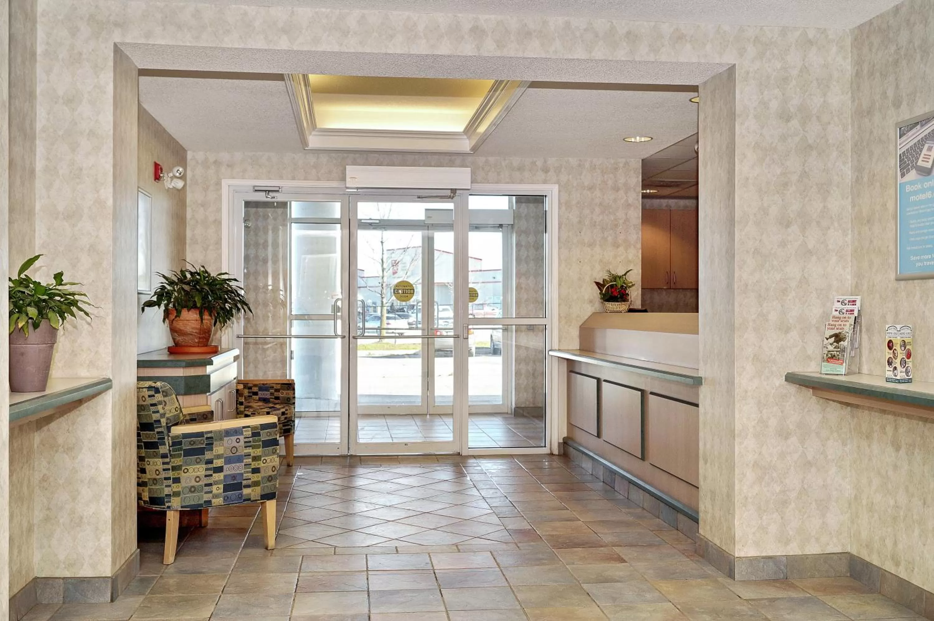 Lobby or reception in Motel 6-Peterborough, ON