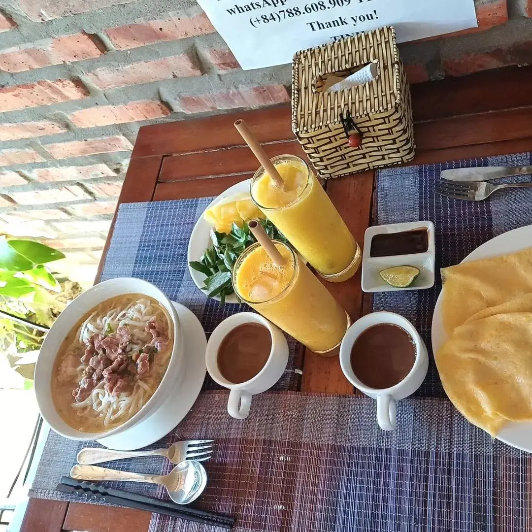 Breakfast in Cashew Tree Bungalow