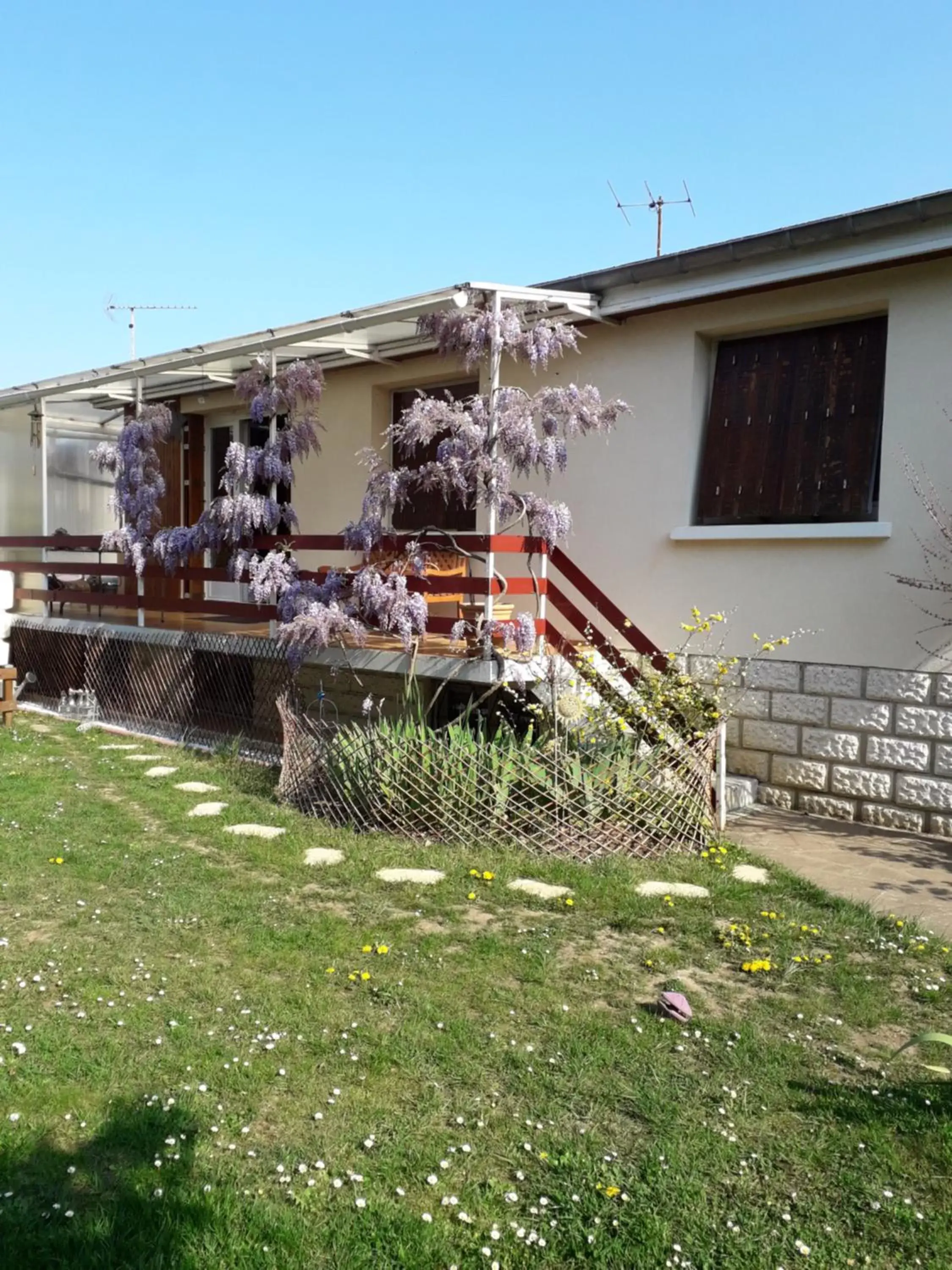 Property Building in Chambre d'Hôtes - DOUCE NUI-THE
