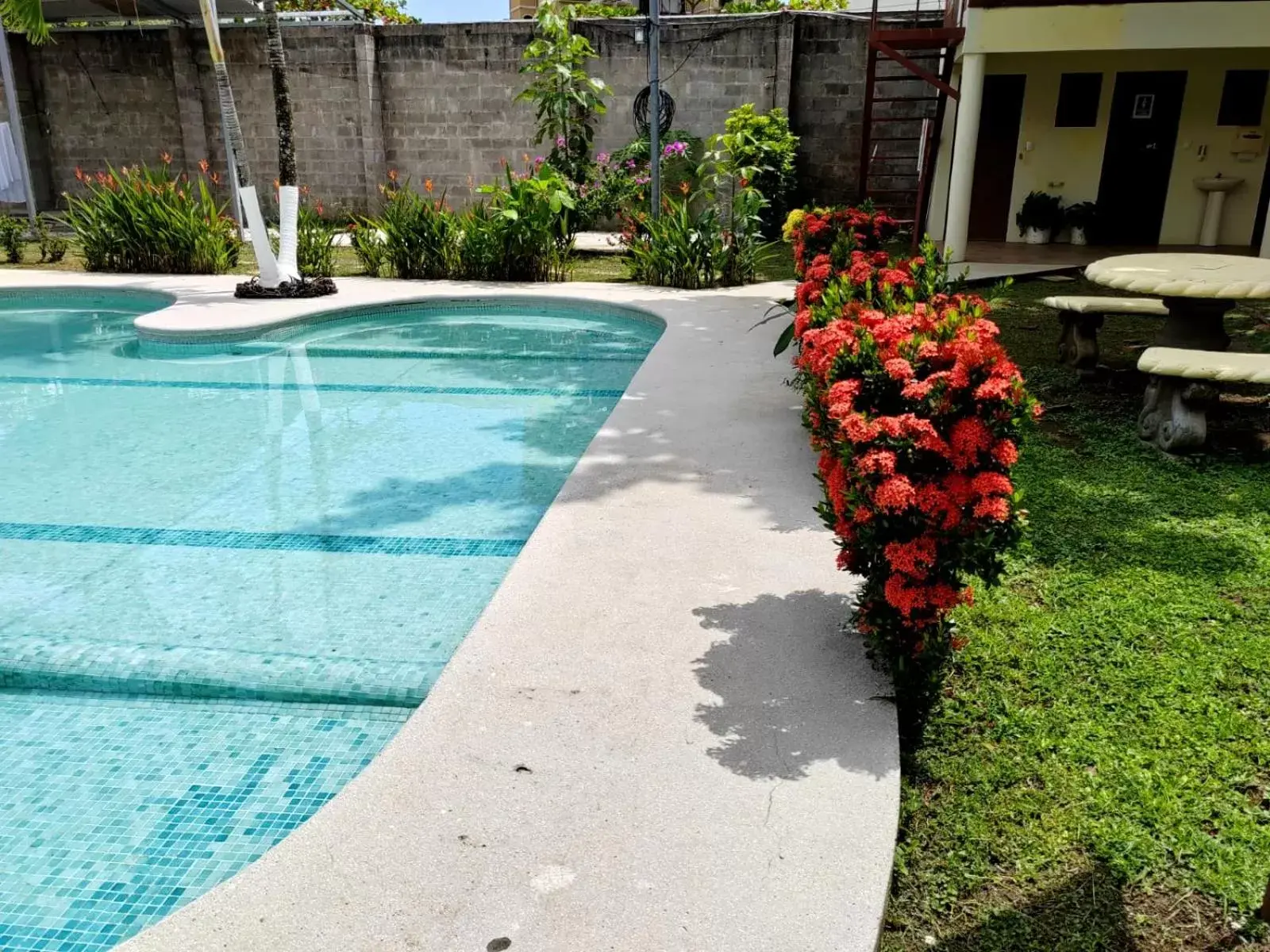 Property building, Swimming Pool in Hotel Catappa