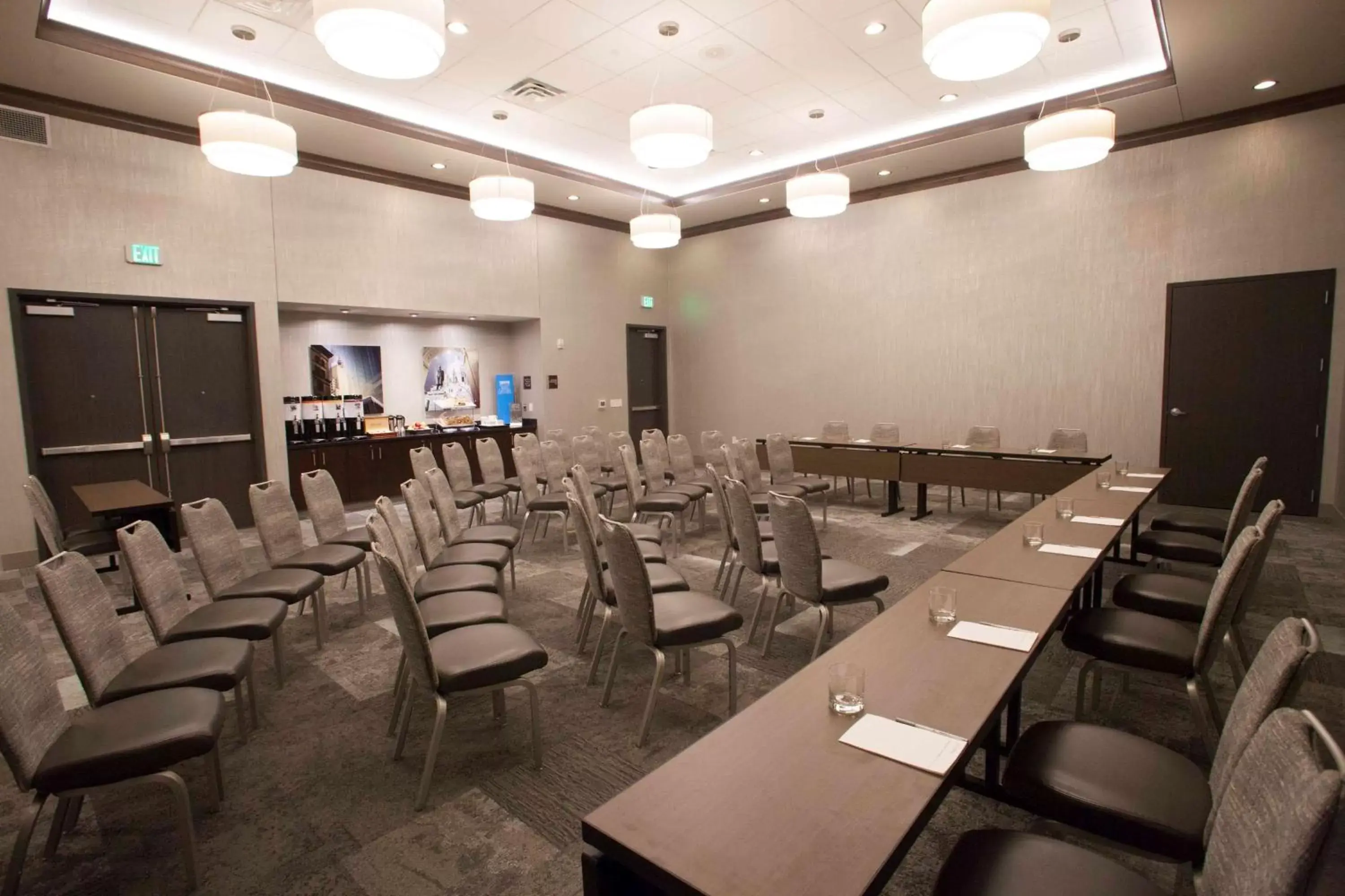 Meeting/conference room in Hampton Inn & Suites St. Paul Downtown