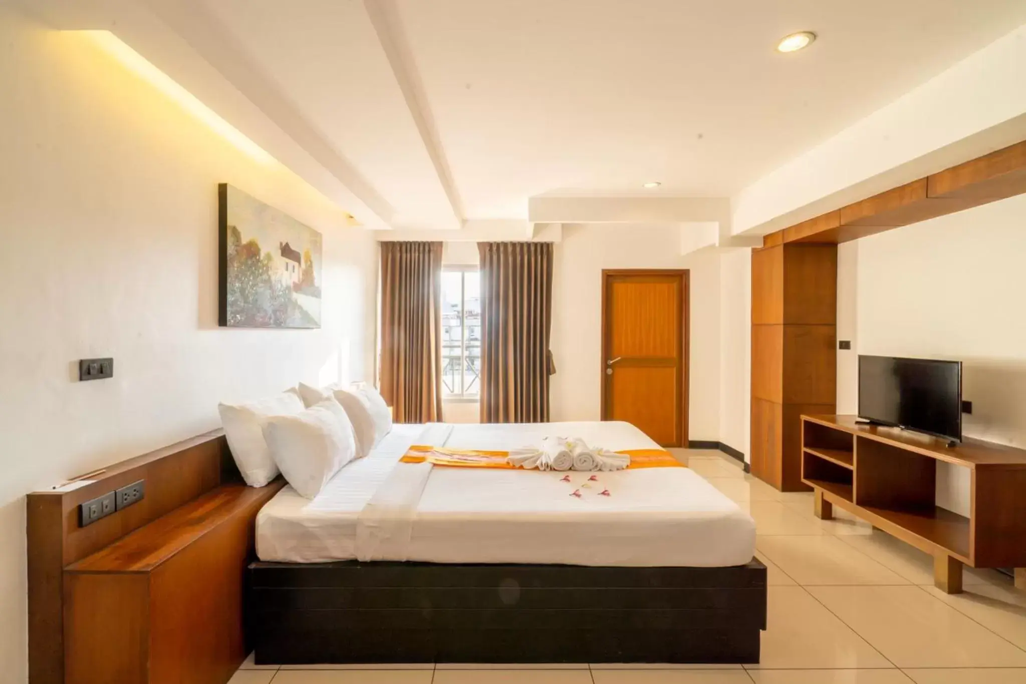 Bedroom, Bed in Baywalk Residence Pattaya