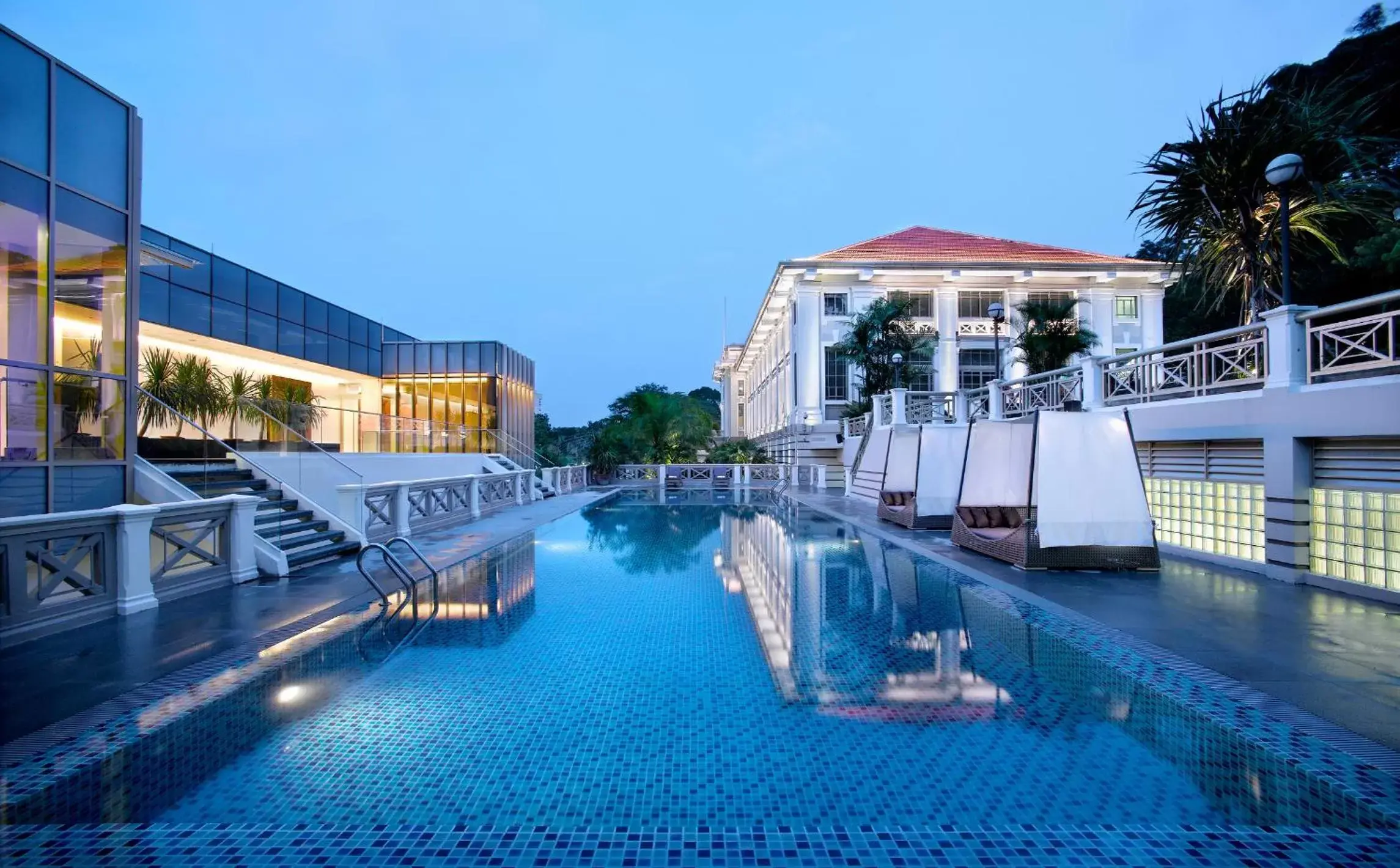 Swimming Pool in Hotel Fort Canning