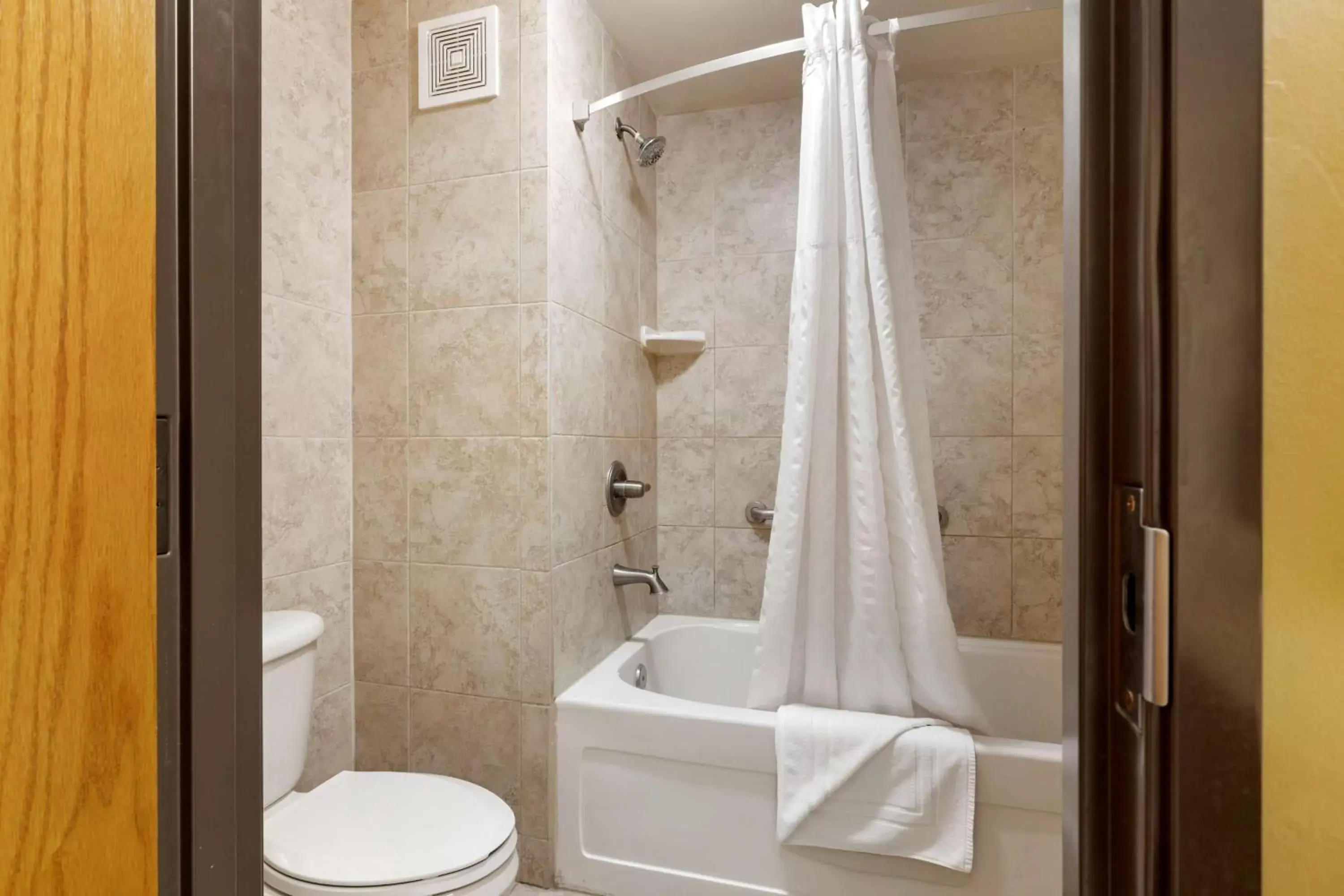 Bathroom in Best Western Plus Swiss Chalet Hotel & Suites