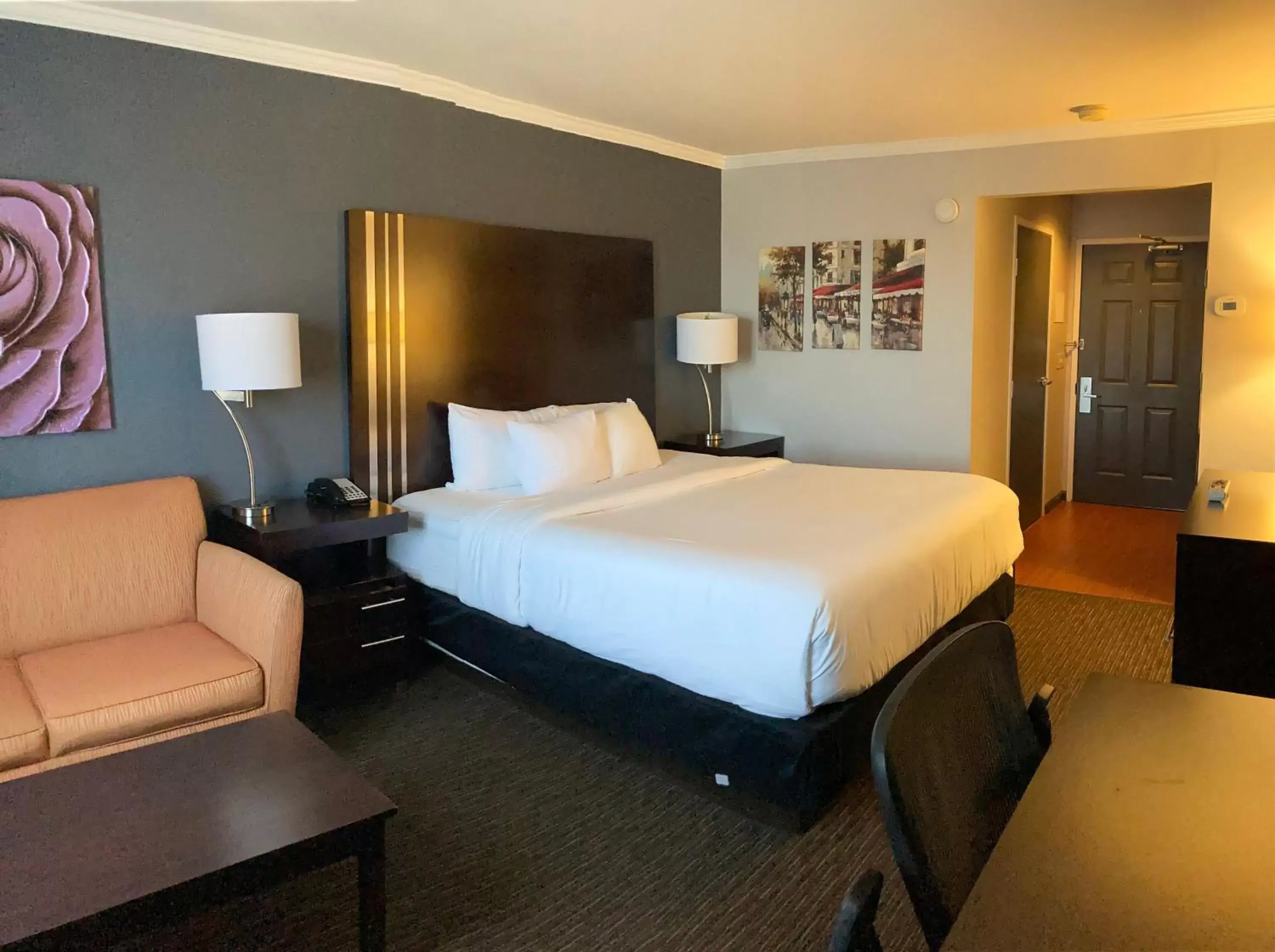 Bed in La Quinta by Wyndham Davis Bed in La Quinta by Wyndham Davis