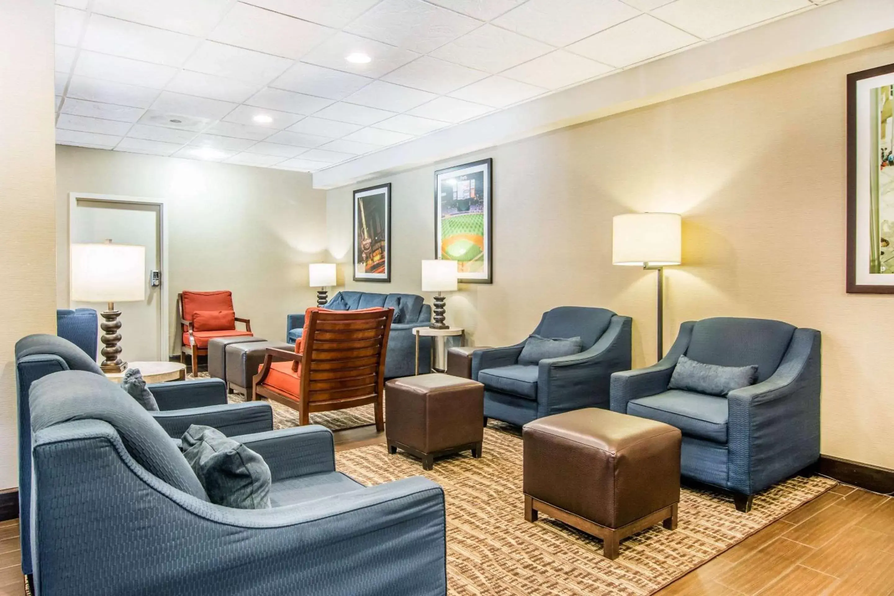 Lobby or reception, Seating Area in Comfort Inn Atlanta Downtown