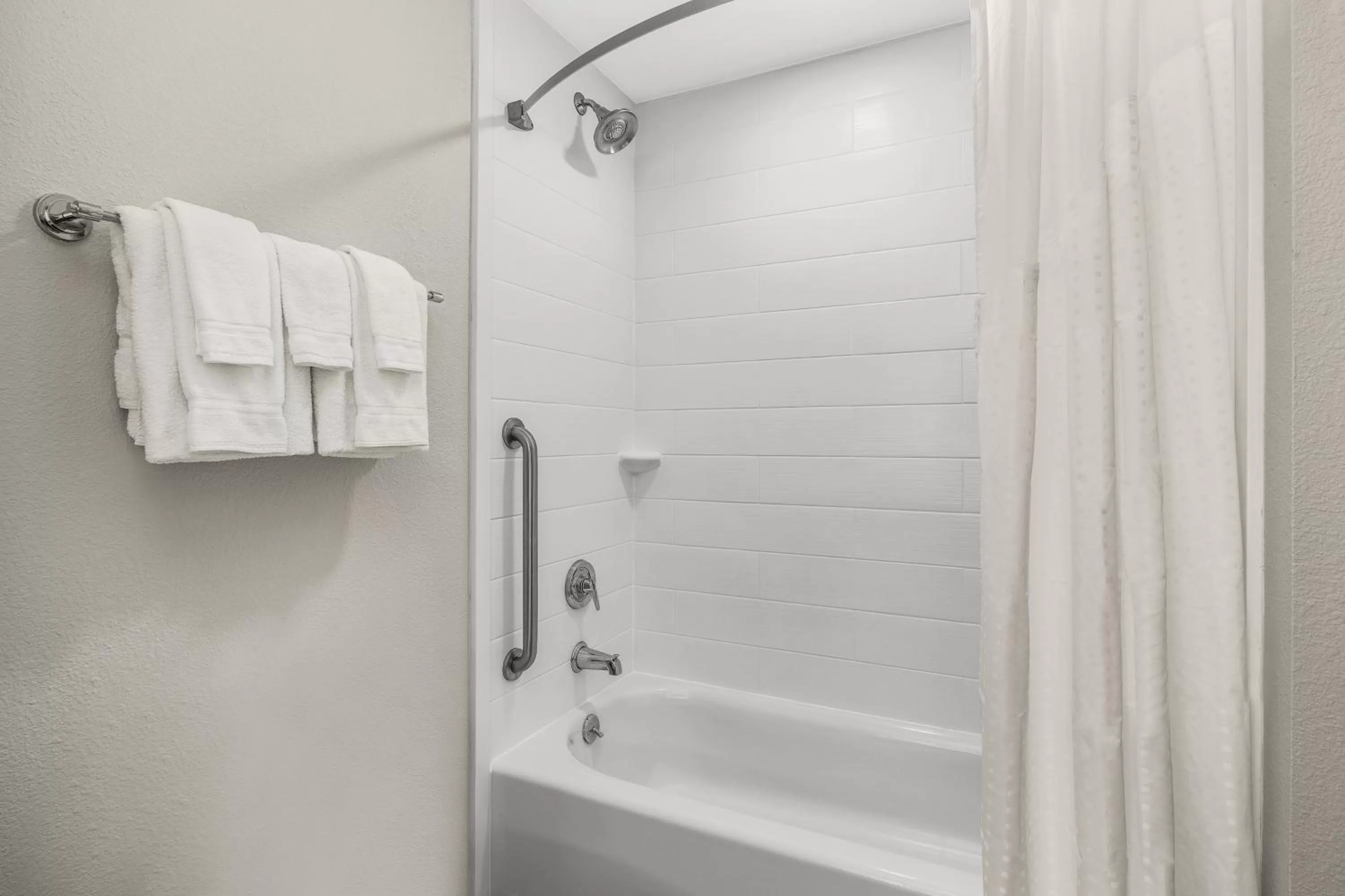 Bathroom in Holiday Inn Express & Suites - Hardeeville-Hilton Head by IHG