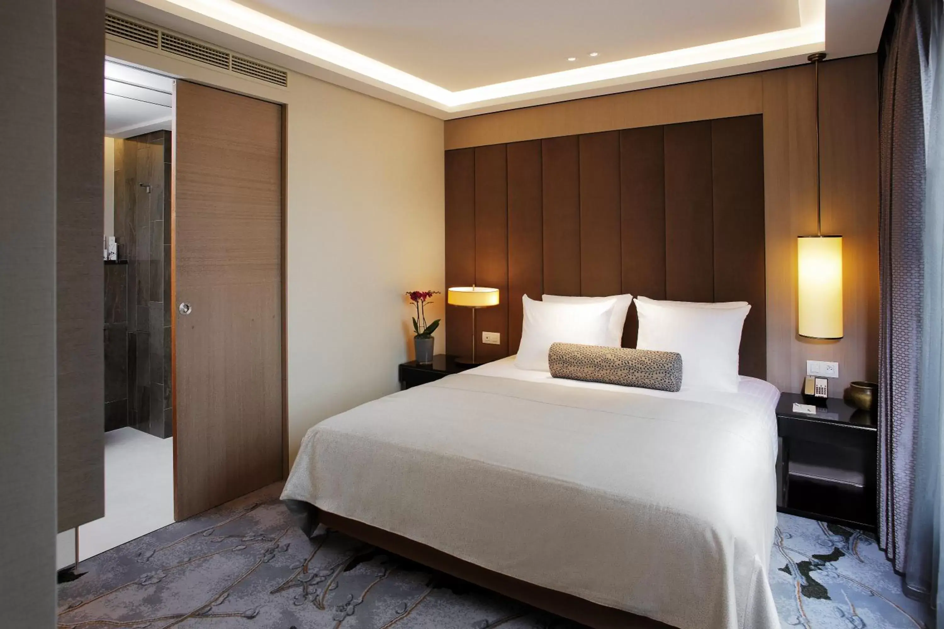 Bedroom, Bed in Tangla Hotel Brussels