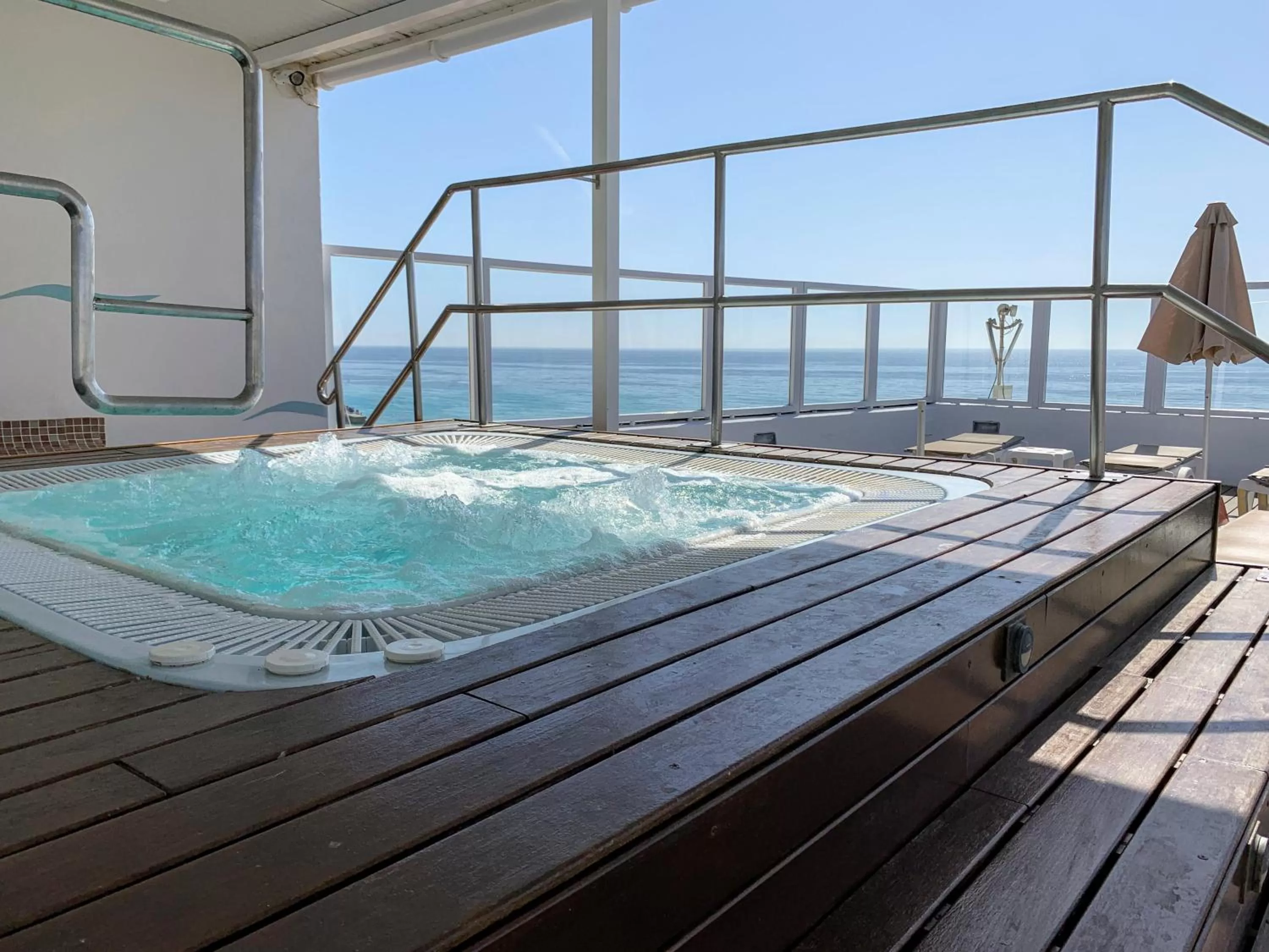 Hot Tub in Hotel Voramar