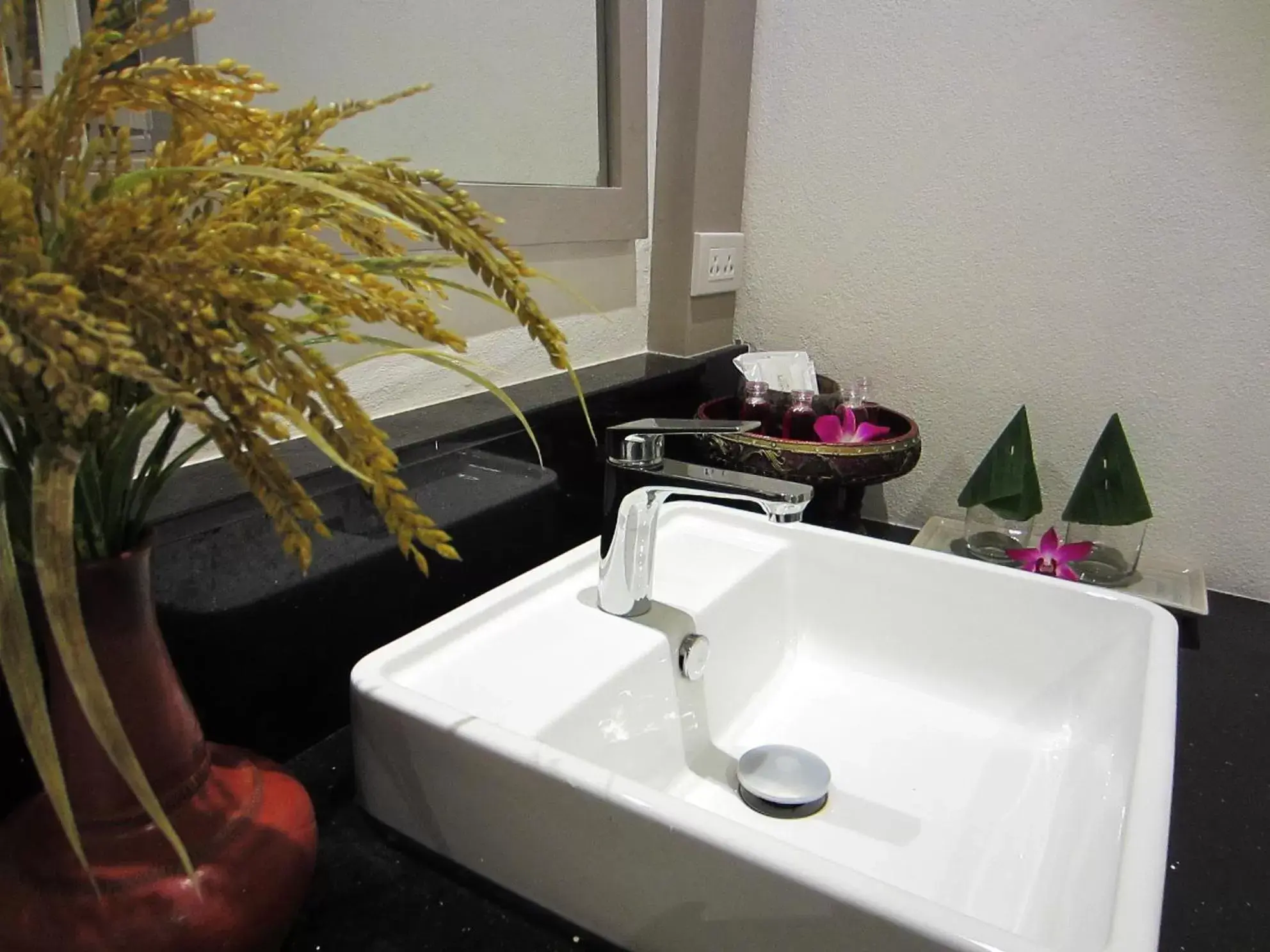 Bathroom in Lanna Dusita Riverside Boutique Resort