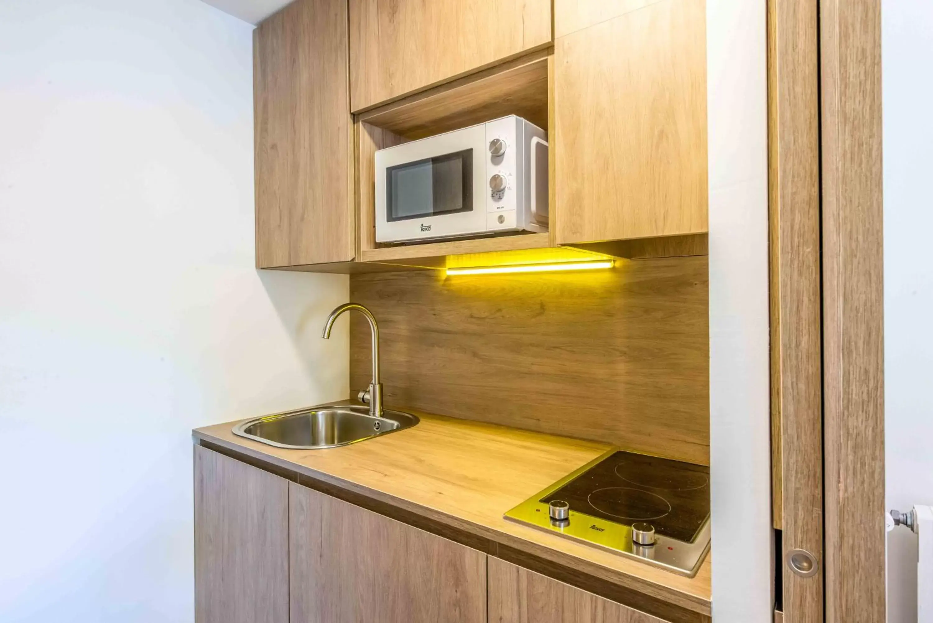 Kitchen or kitchenette, Kitchen/Kitchenette in Valentin Paguera - Adults Only