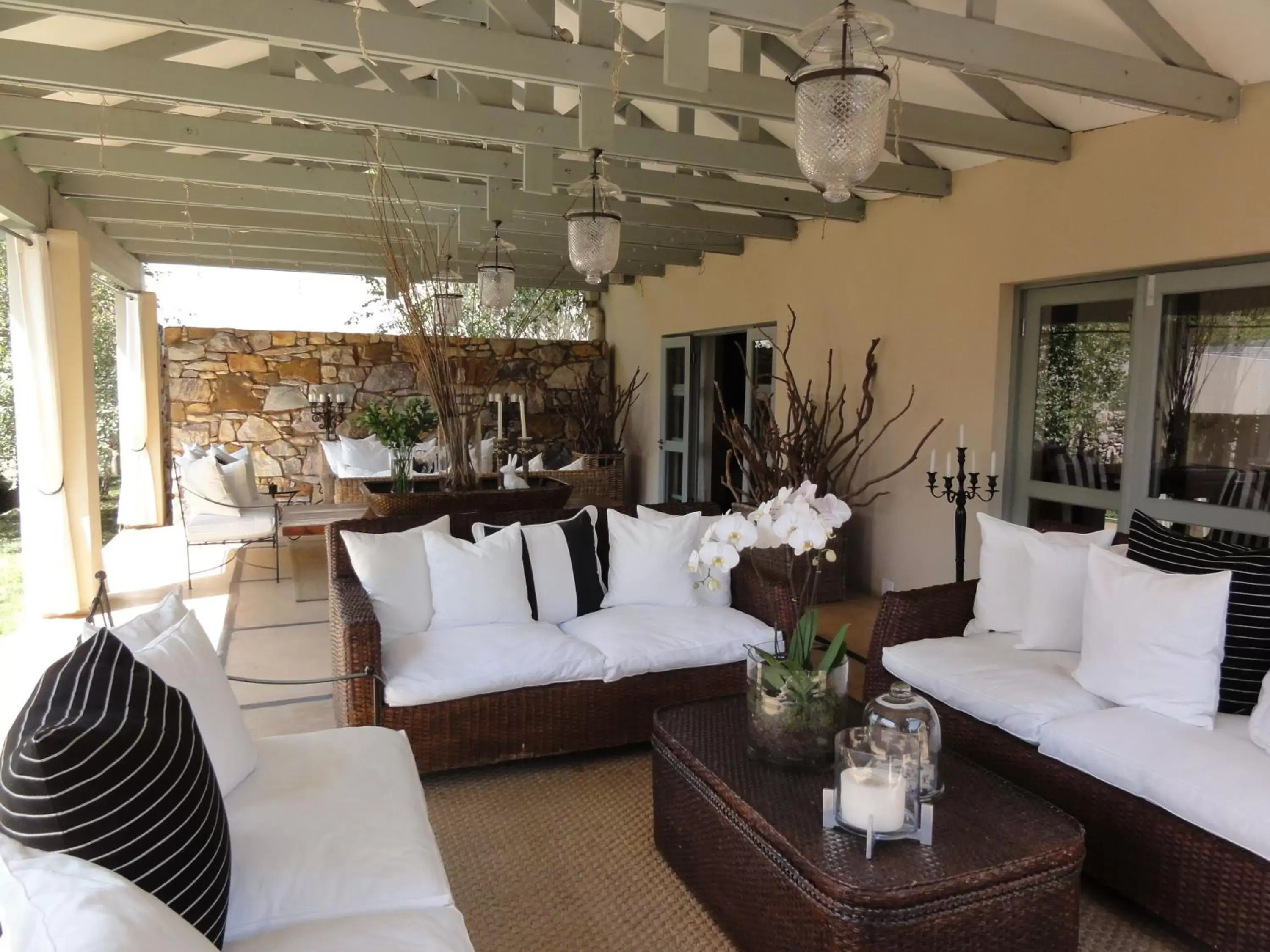Balcony/Terrace, Seating Area in Parkwood Boutique Hotel
