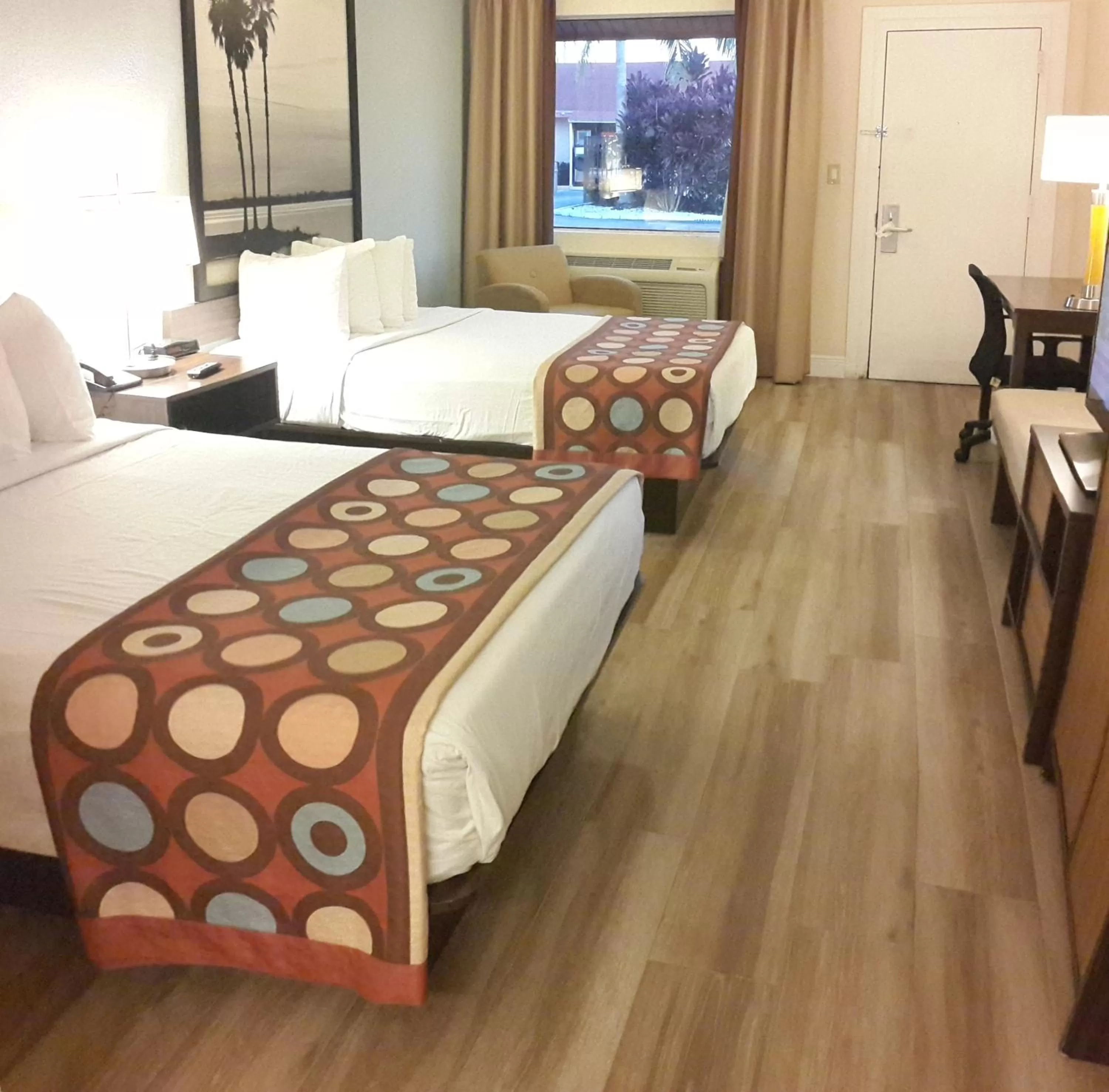 Bedroom, Bed in Super 8 by Wyndham Florida City/Homestead/Everglades