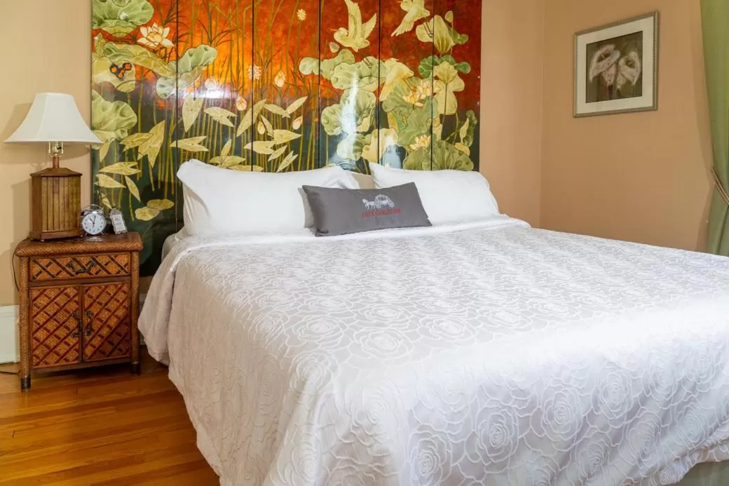 Bed in Grey Gables Inn