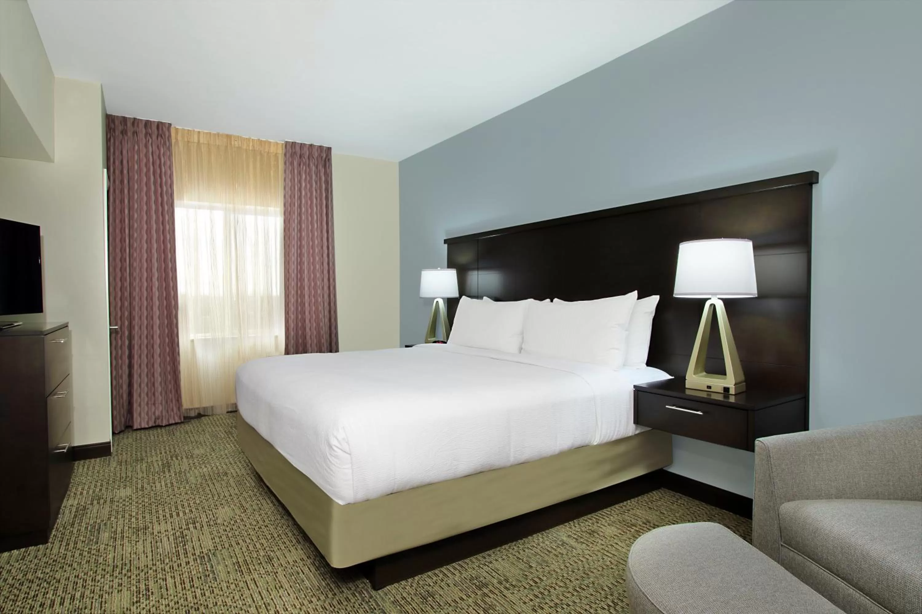 Bedroom, Bed in Staybridge Suites - Houston - Medical Center by IHG