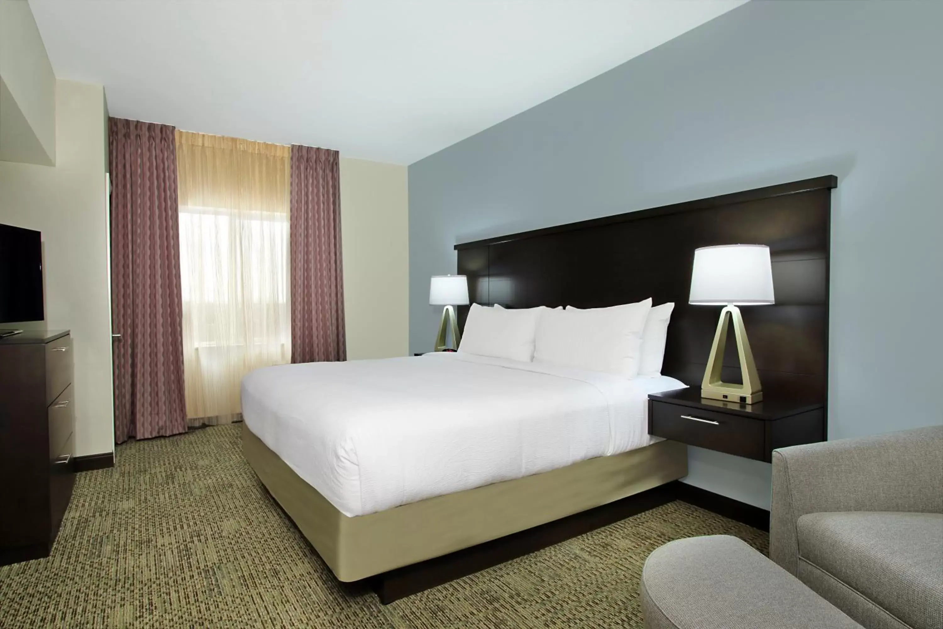 Photo of the whole room, Bed in Staybridge Suites - Houston - Medical Center, an IHG Hotel