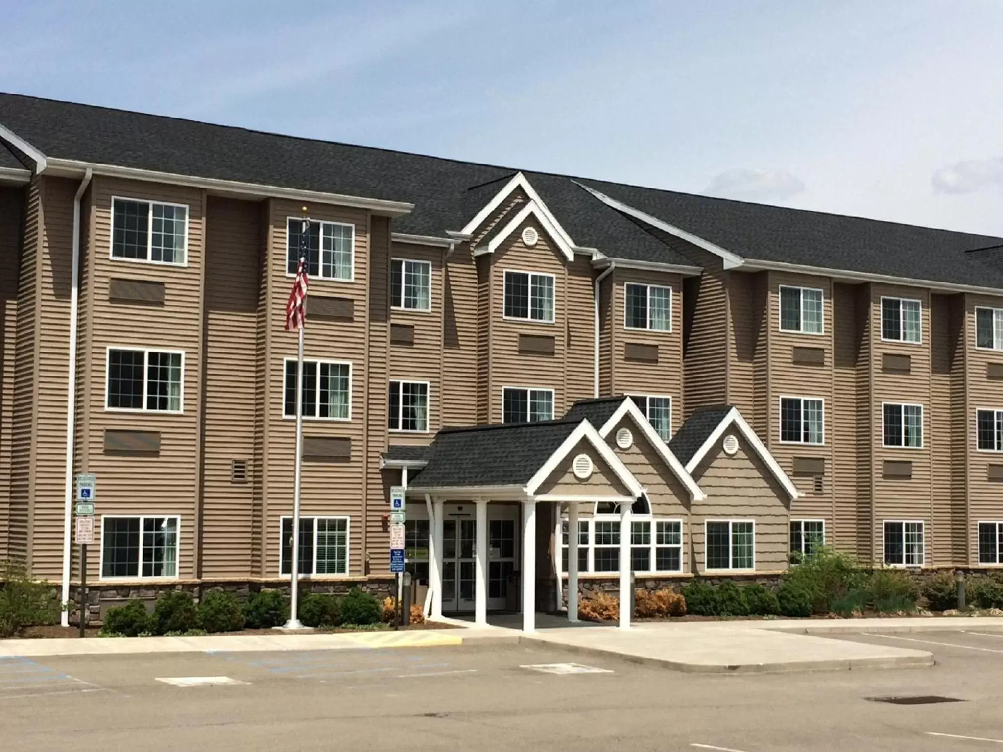 Facade/entrance, Property Building in Microtel Inn & Suites Mansfield PA
