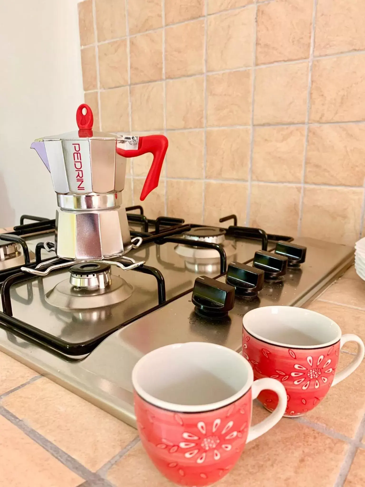 Coffee/tea facilities, Kitchen/Kitchenette in Bed & Breakfast Acquamarina