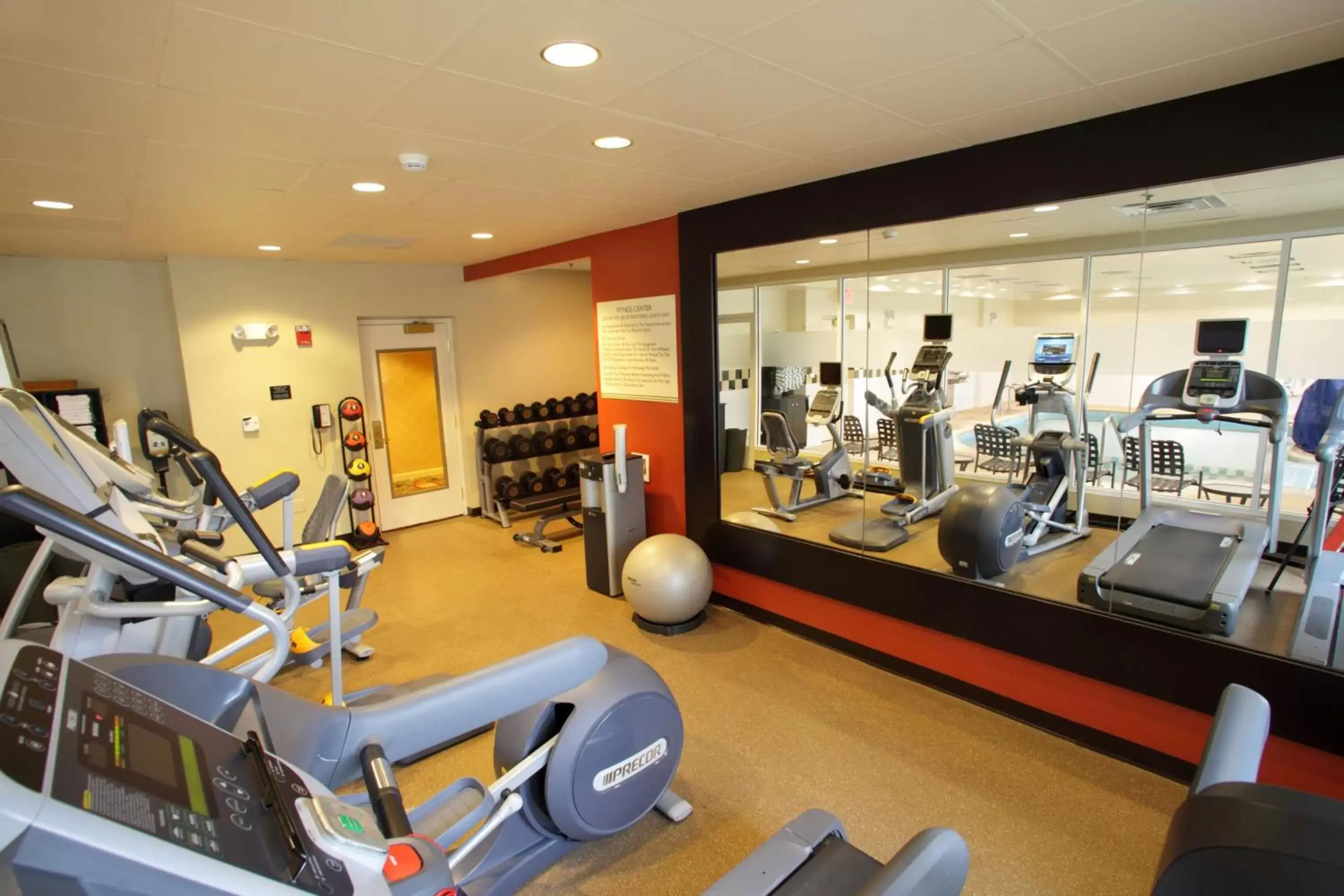 Fitness centre/facilities, Fitness Center/Facilities in Hilton Garden Inn Oakbrook Terrace