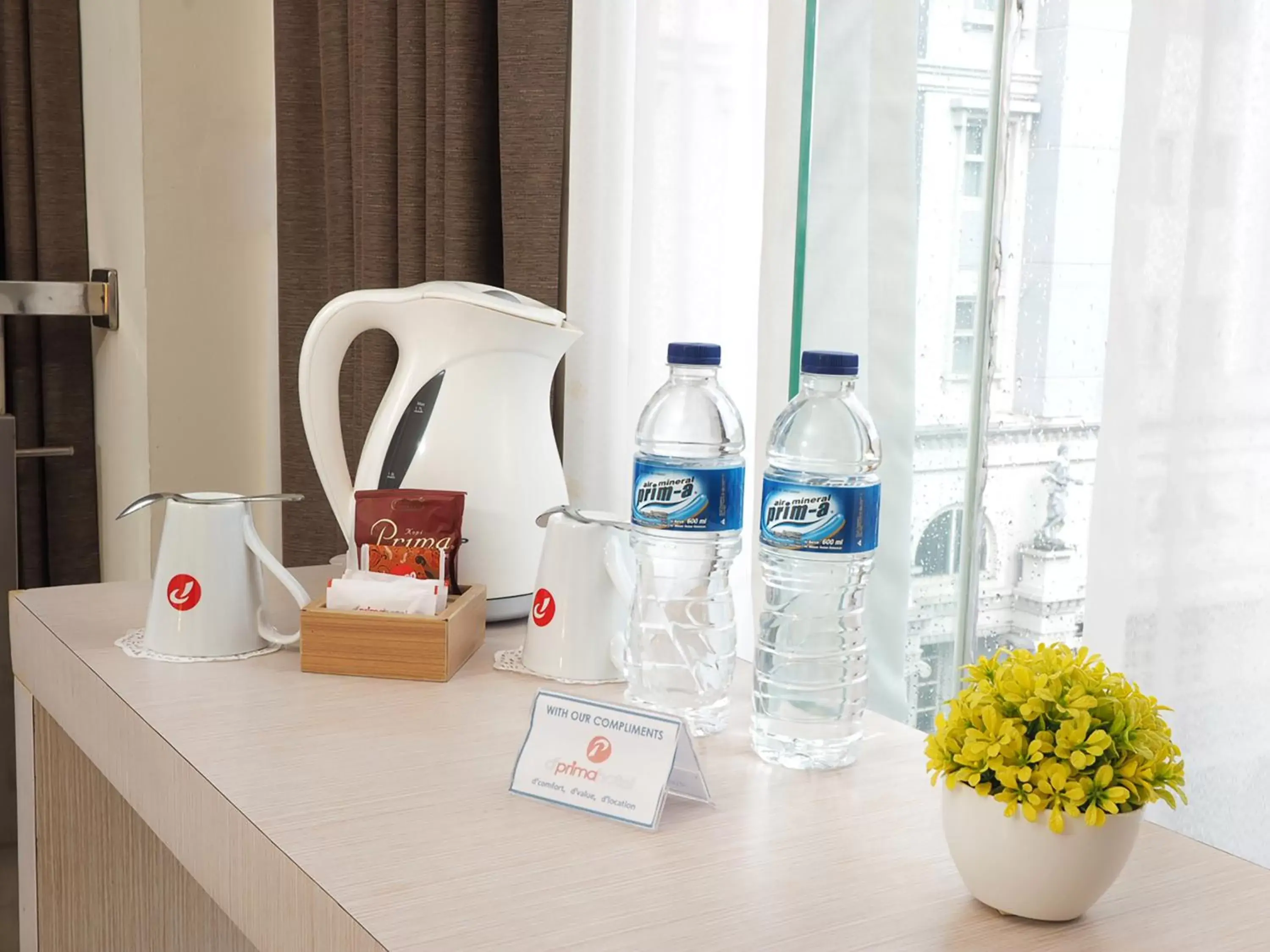 Coffee/tea facilities in d'primahotel Melawai - Blok M Coffee/tea facilities in d'primahotel Melawai - Blok M