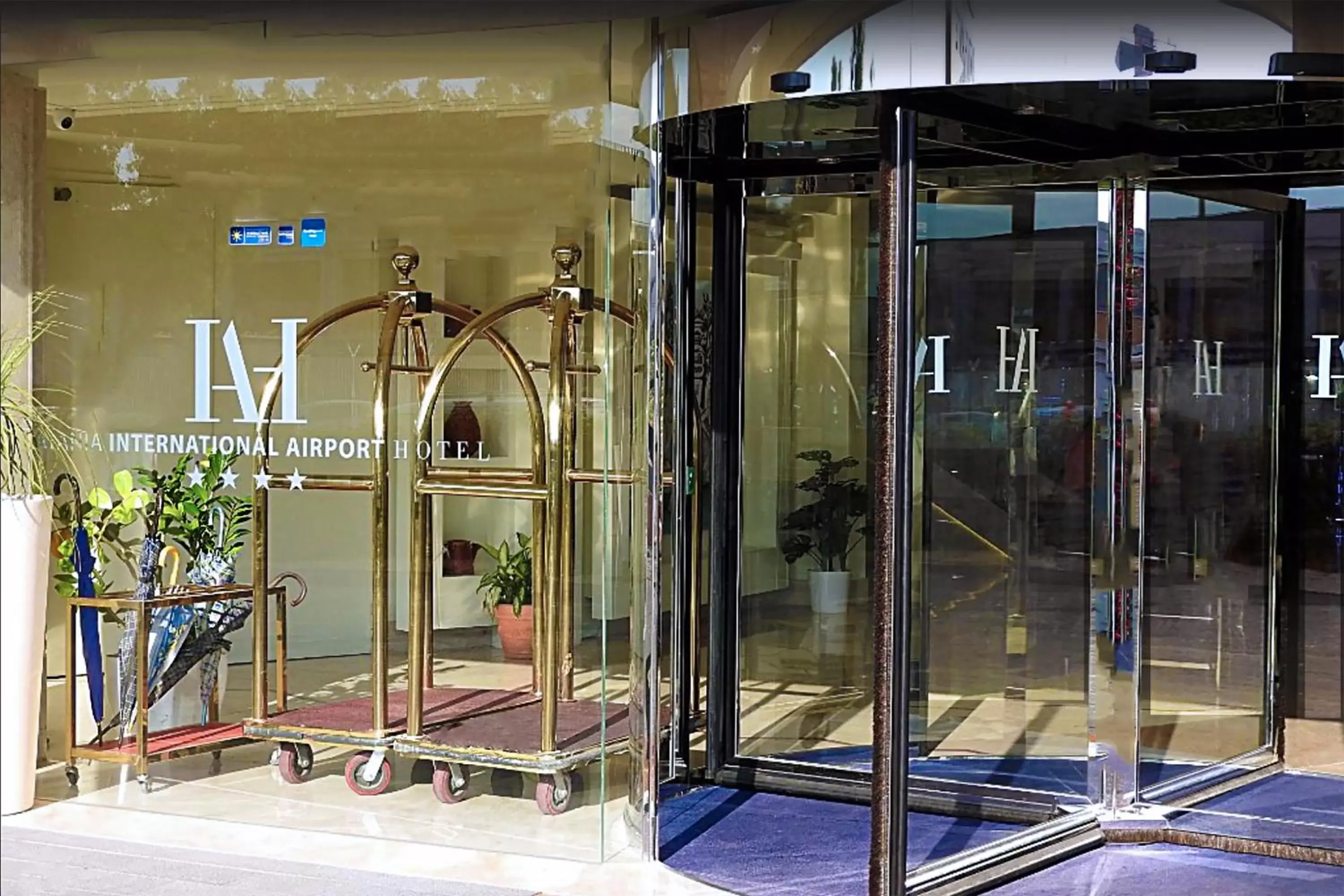 Facade/entrance in Catania International Airport Hotel