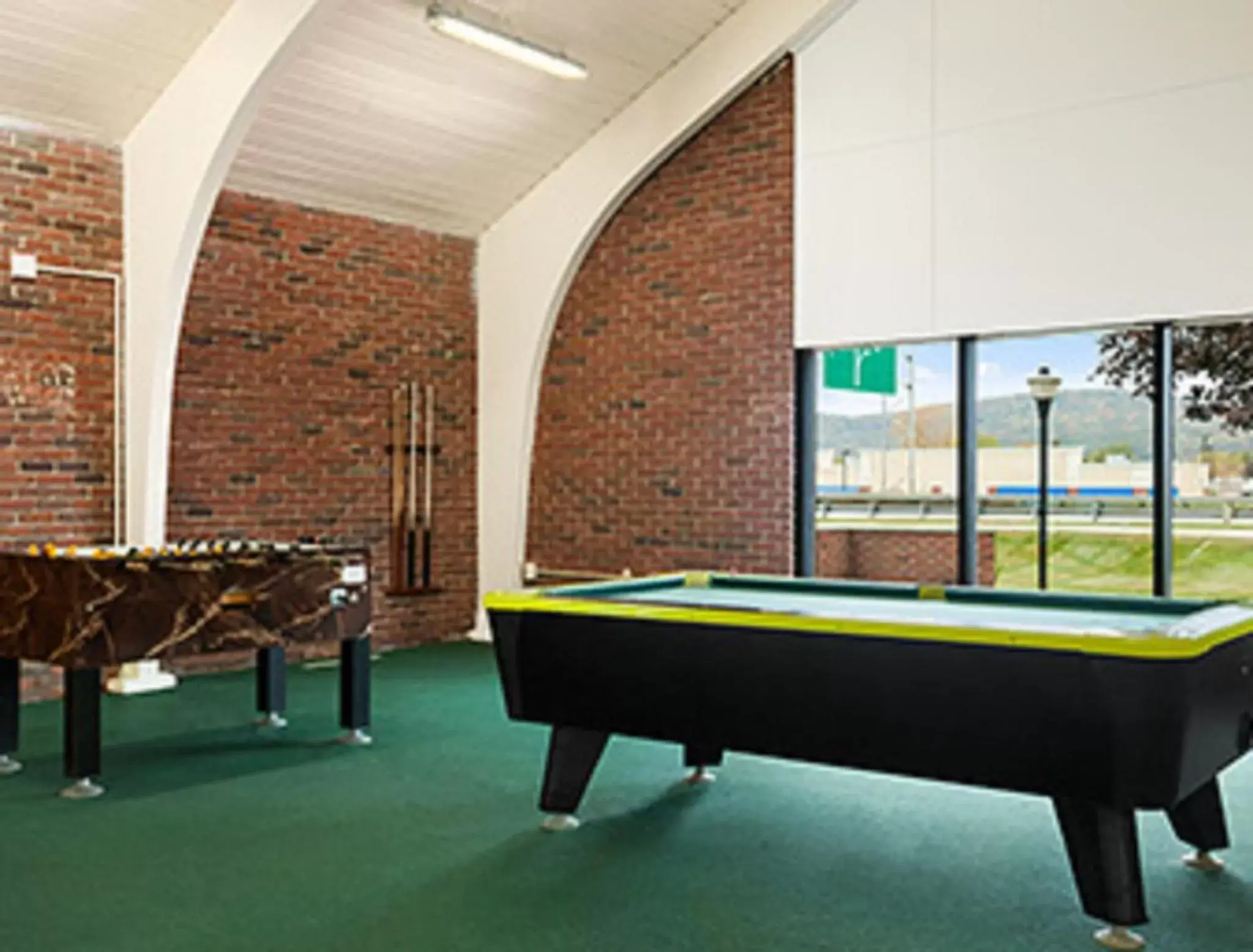 Game Room, Billiards in Days Inn by Wyndham Rutland/Killington Area