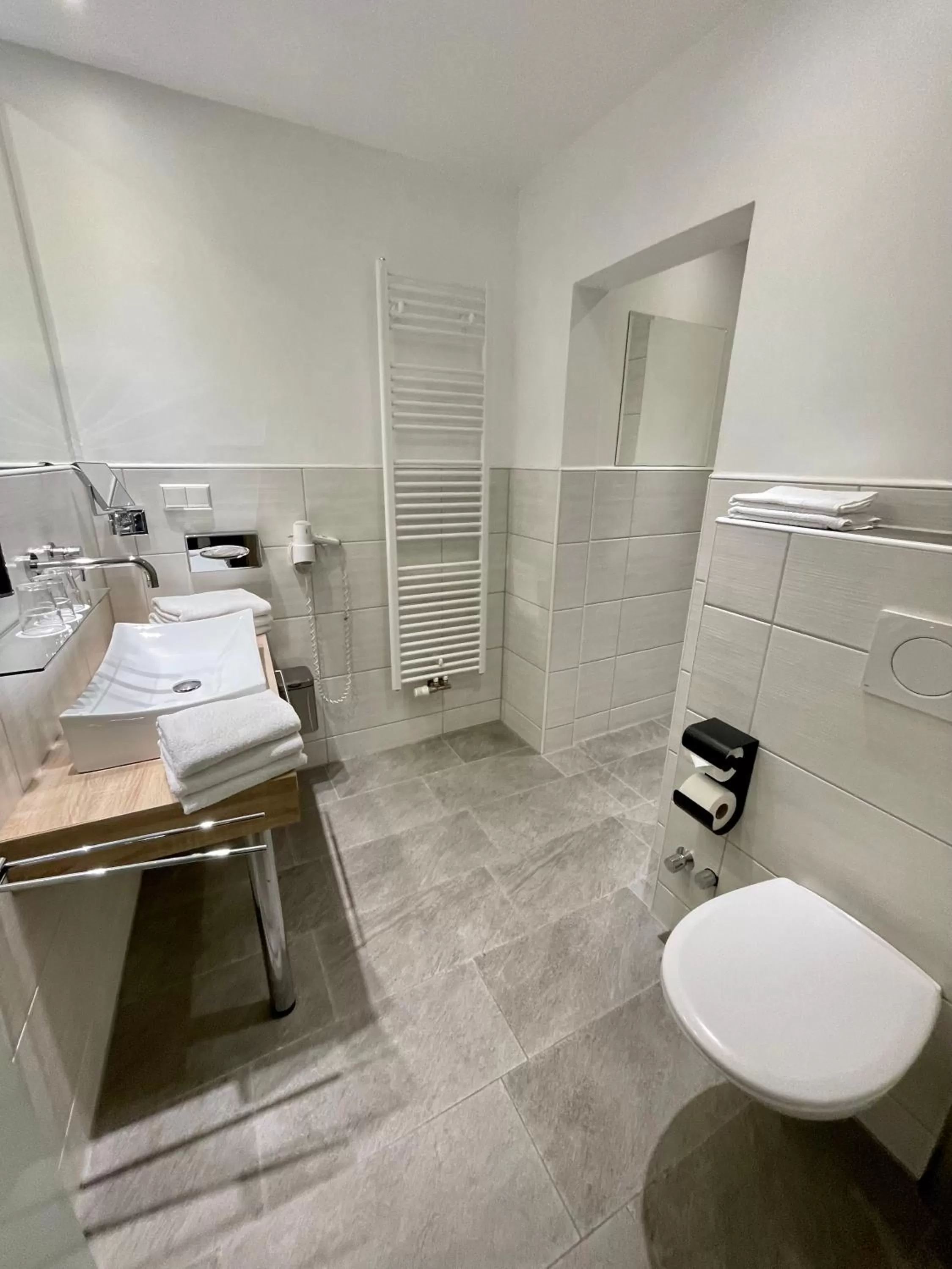 Bathroom in Hotel Central