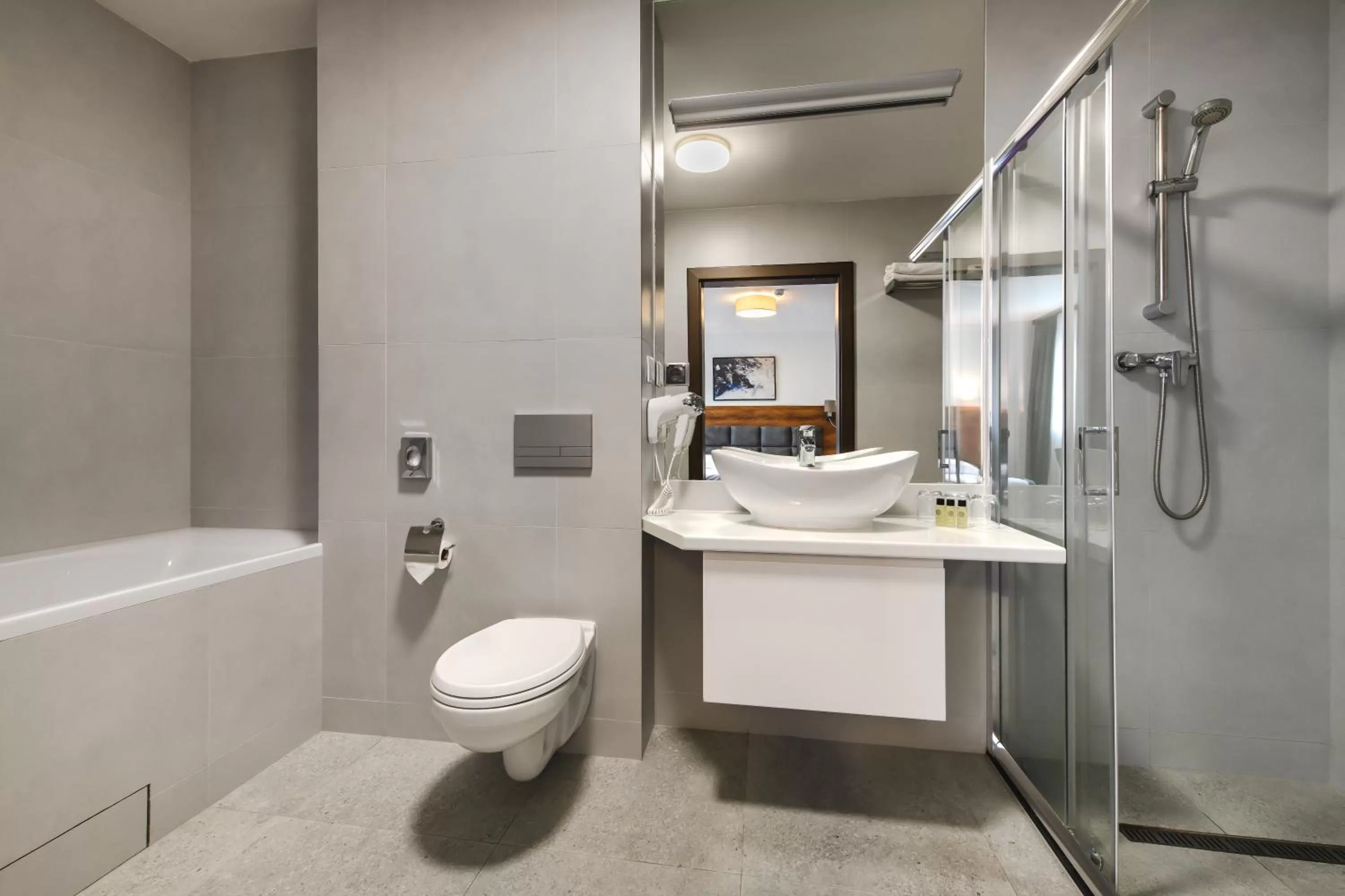 Shower in Best Western Plus Hotel Olsztyn Old Town