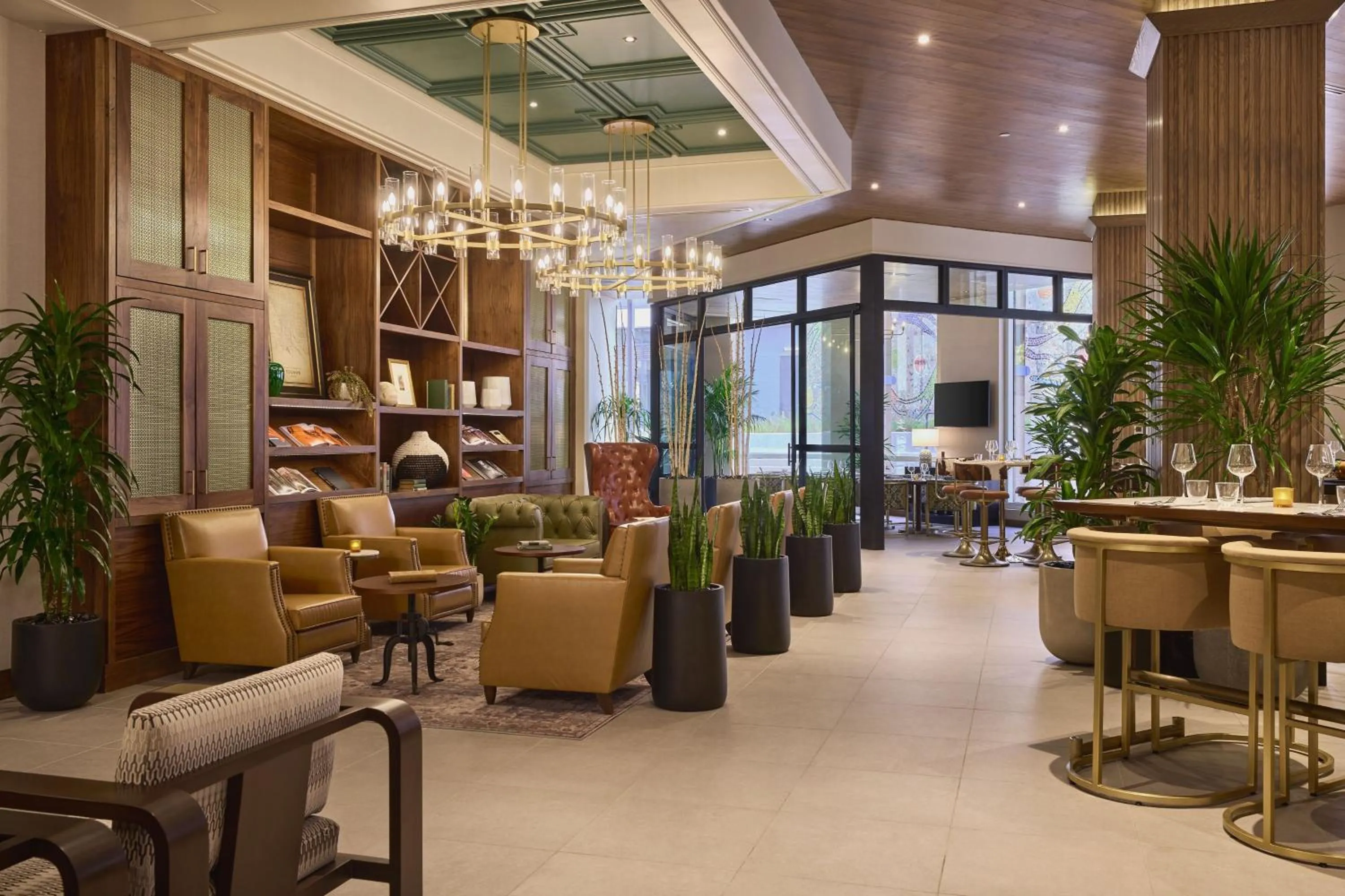 Lounge or bar in The Leo Kent Hotel, Tucson, a Tribute Portfolio Hotel