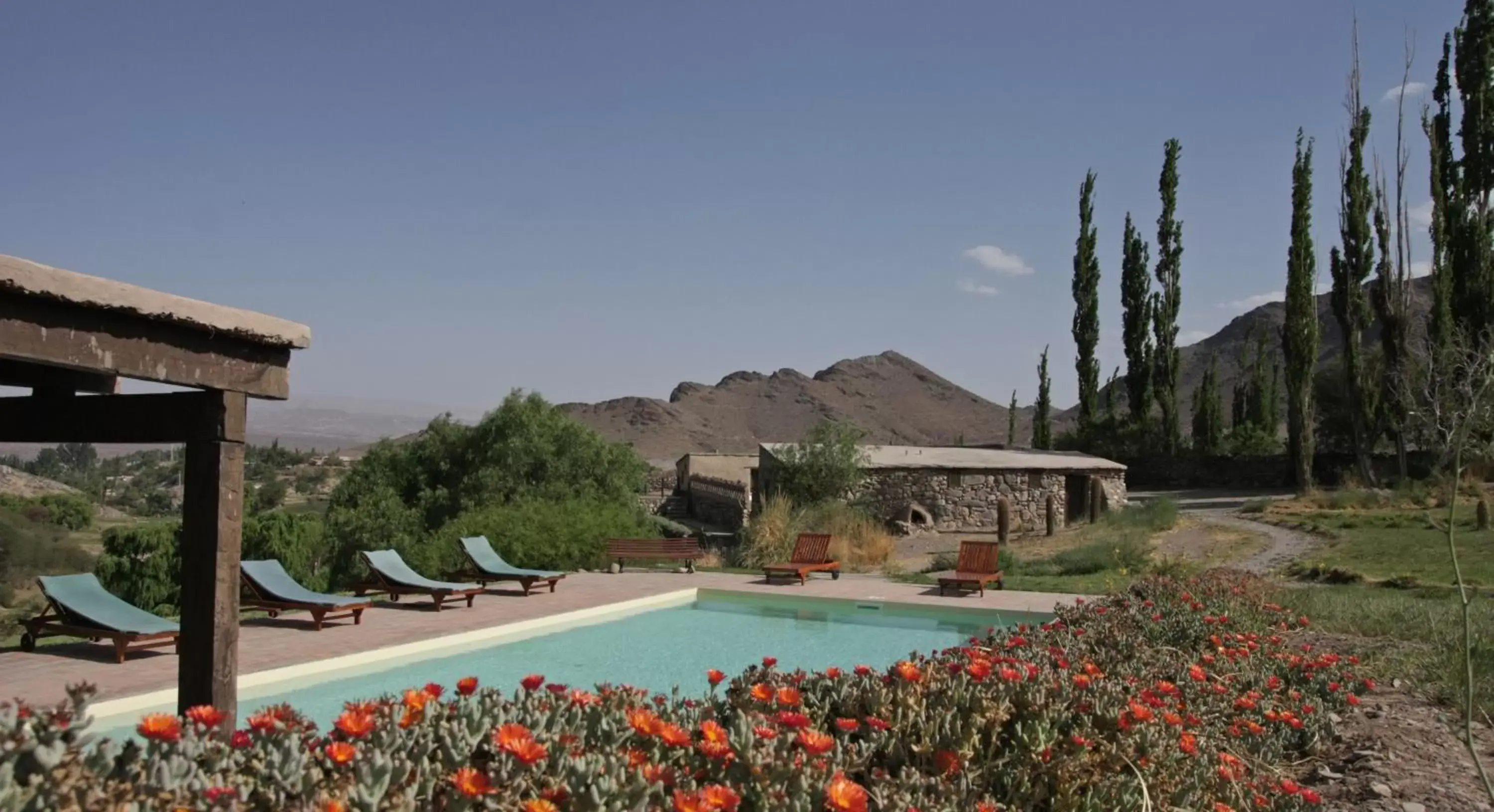 Spring, Swimming Pool in La Merced Del Alto