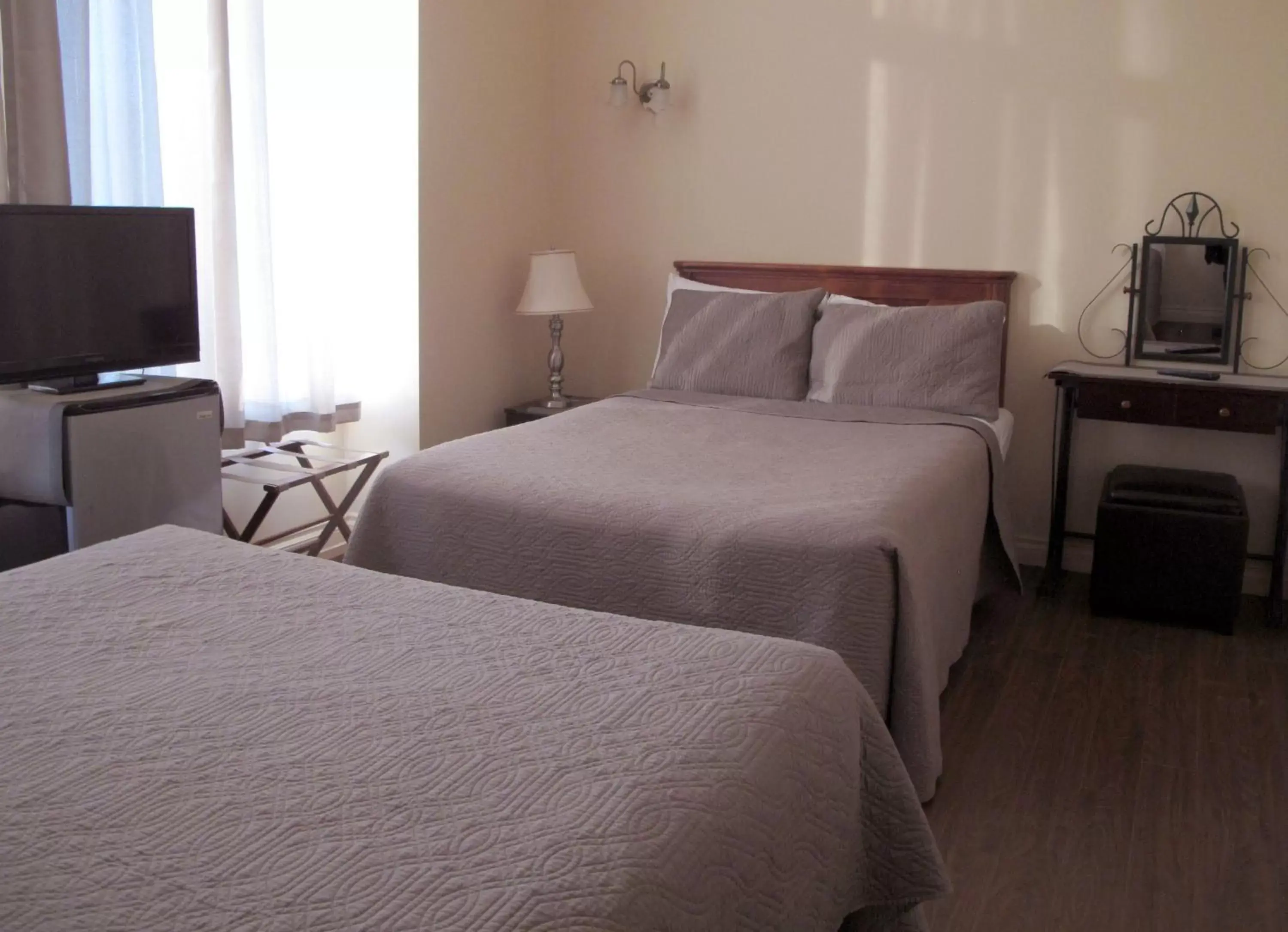 Bedroom, Bed in Hotel Auberge Manoir Ville Marie