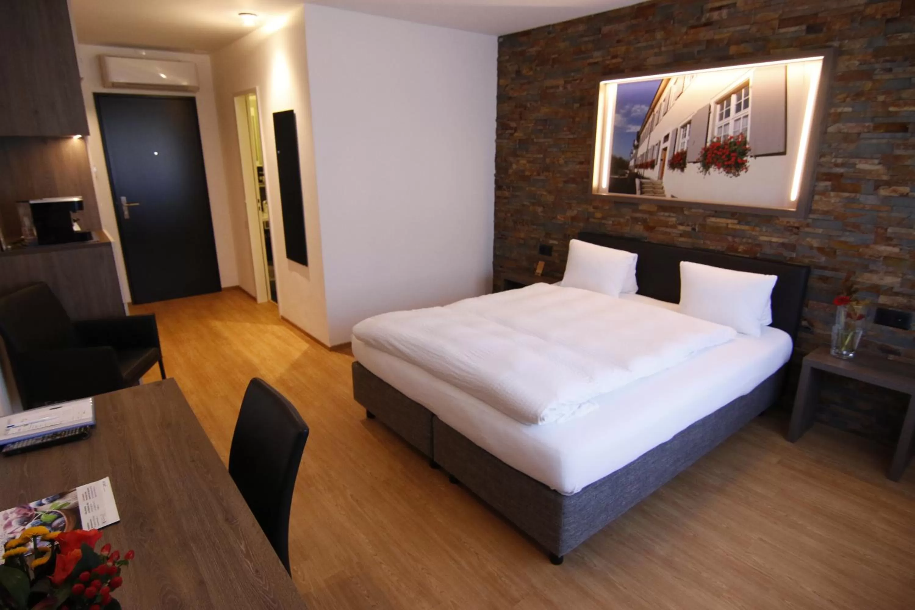 Photo of the whole room, Bed in Hotel Eremitage