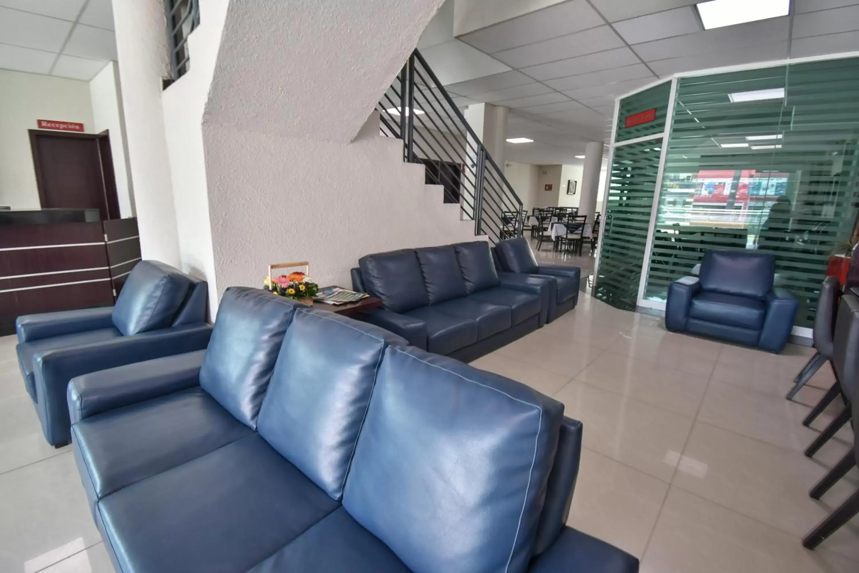Living room, Lobby/Reception in Hotel Portonovo Plaza Centro
