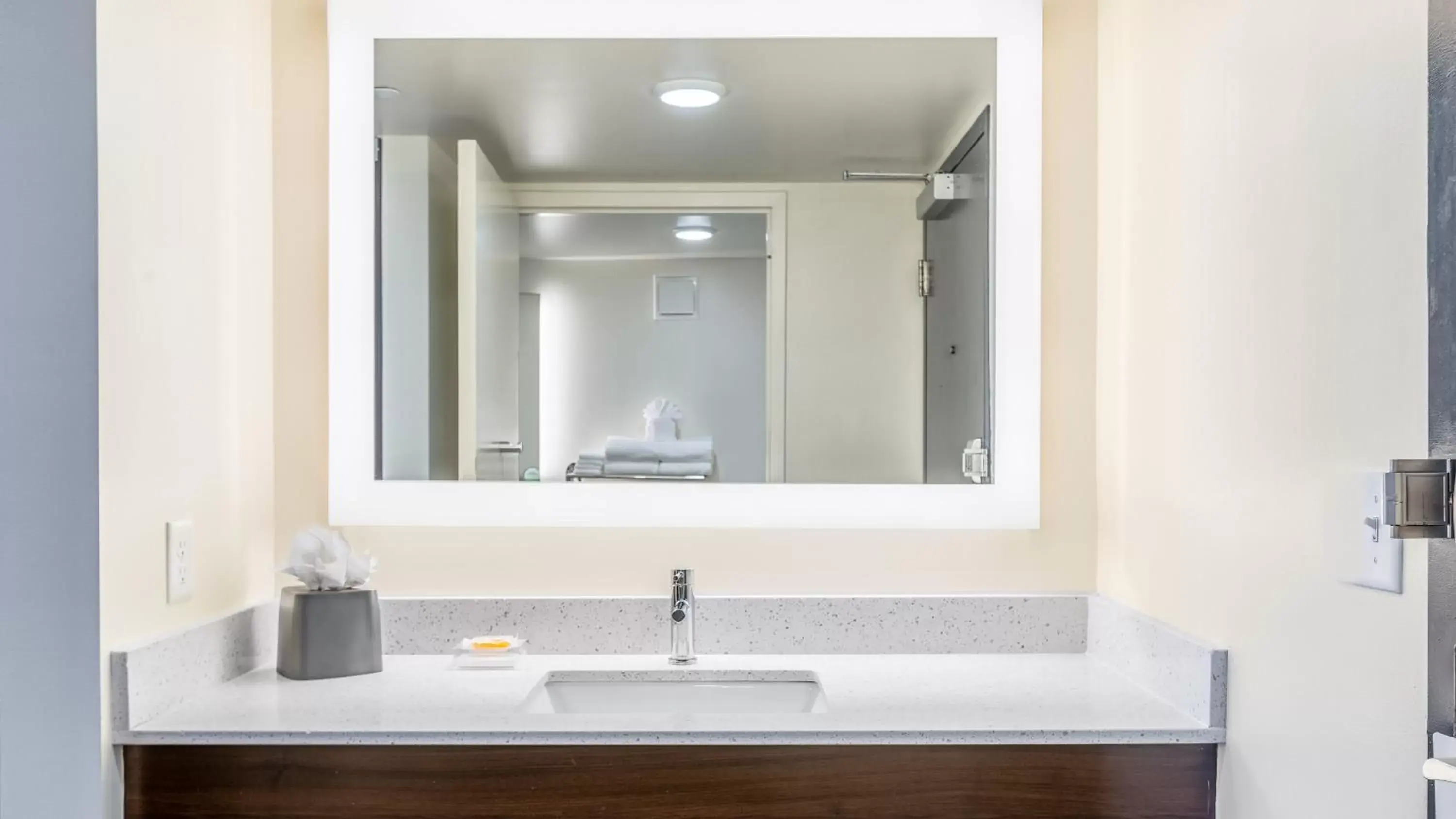 Bathroom in Holiday Inn Resort Panama City Beach - Beachfront, an IHG Hotel