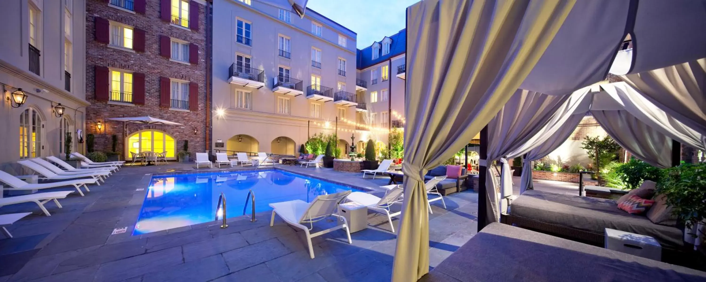 Swimming Pool in Maison Dupuy Hotel