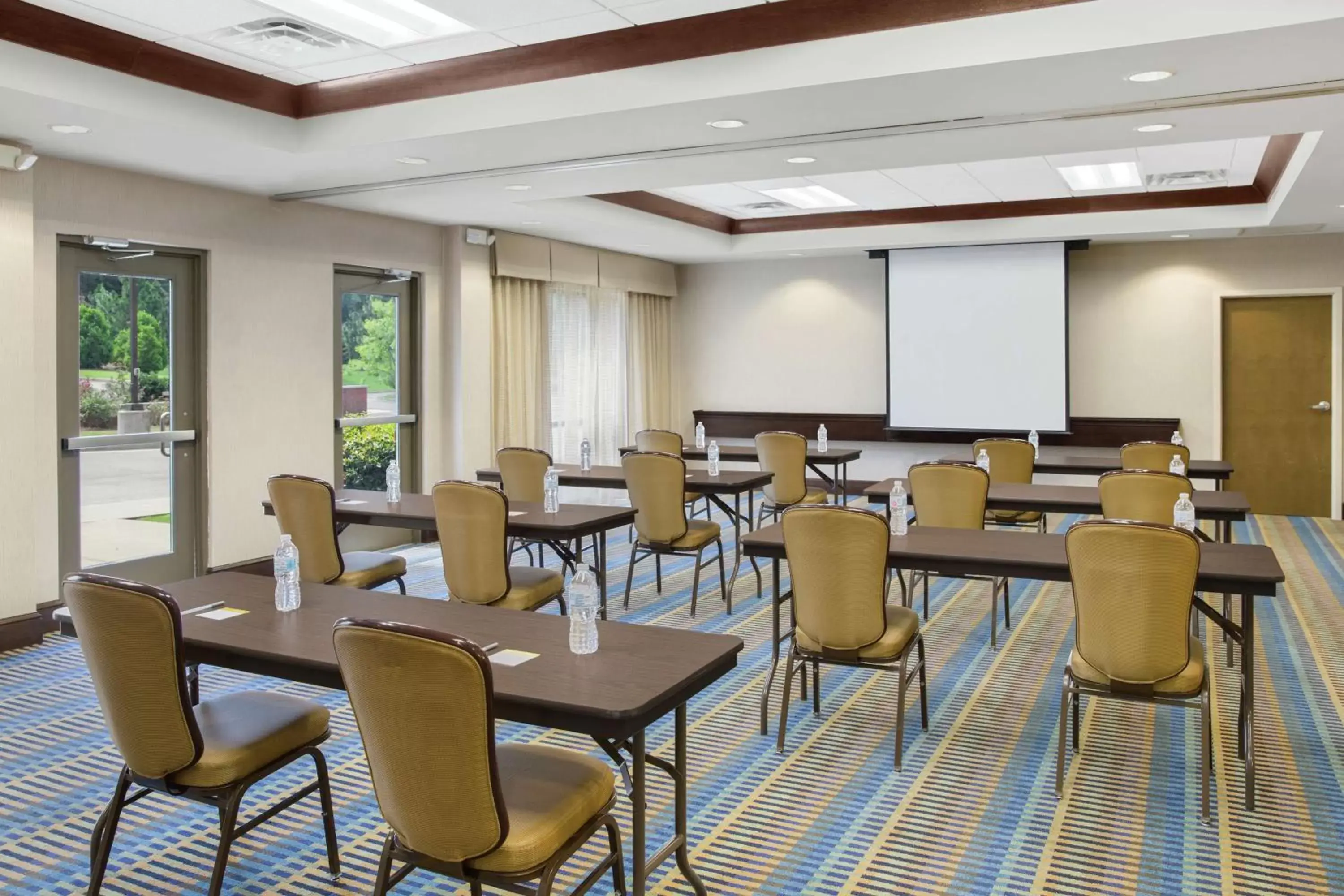 Meeting/conference room in Hampton Inn Columbus/South-Fort Benning