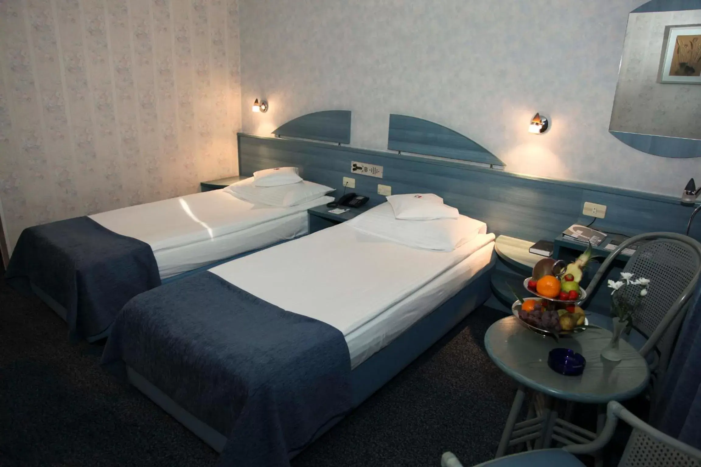 Bed in Continental Forum Oradea