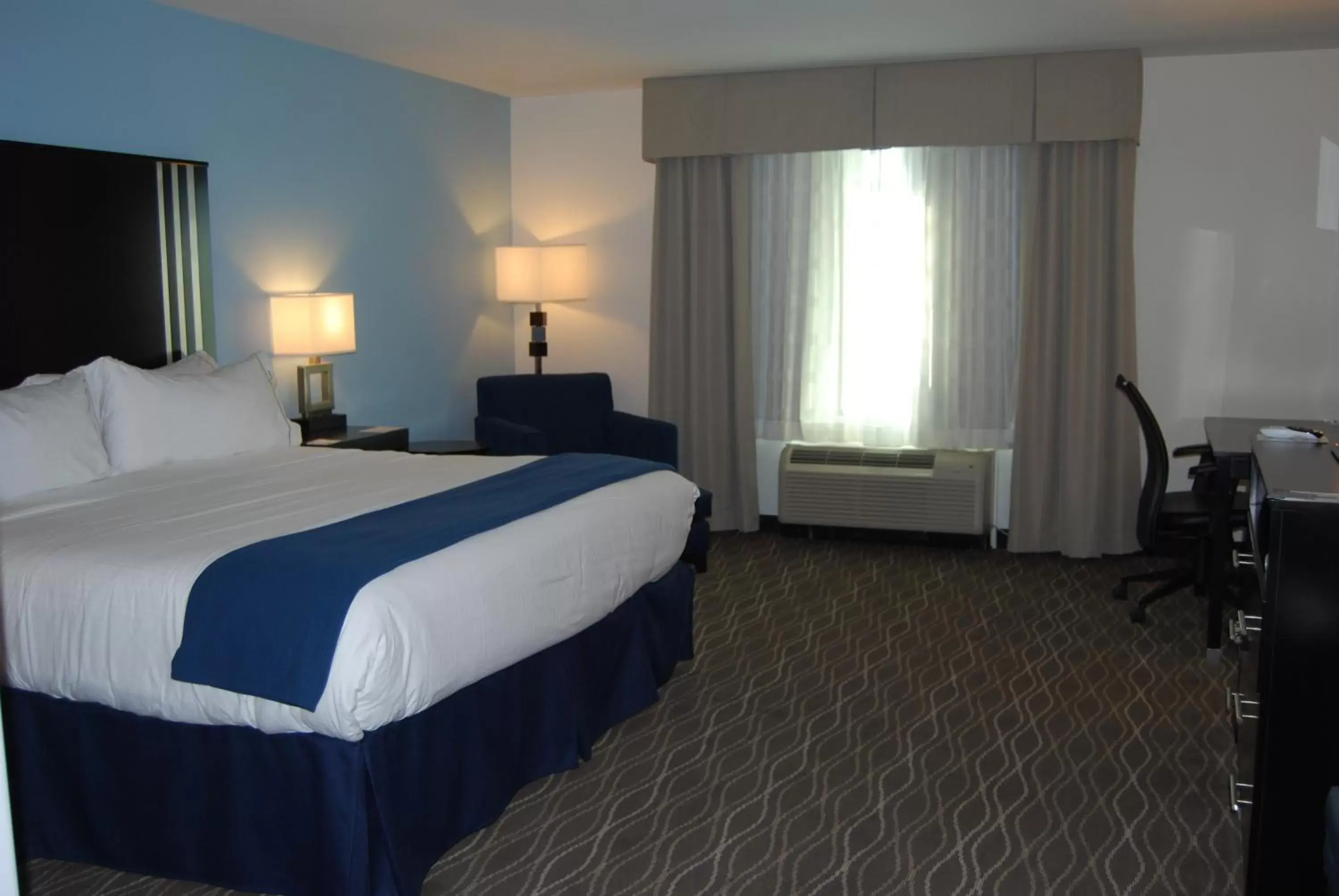 Bed in Holiday Inn Express & Suites Springville-South Provo Area, an IHG Hotel