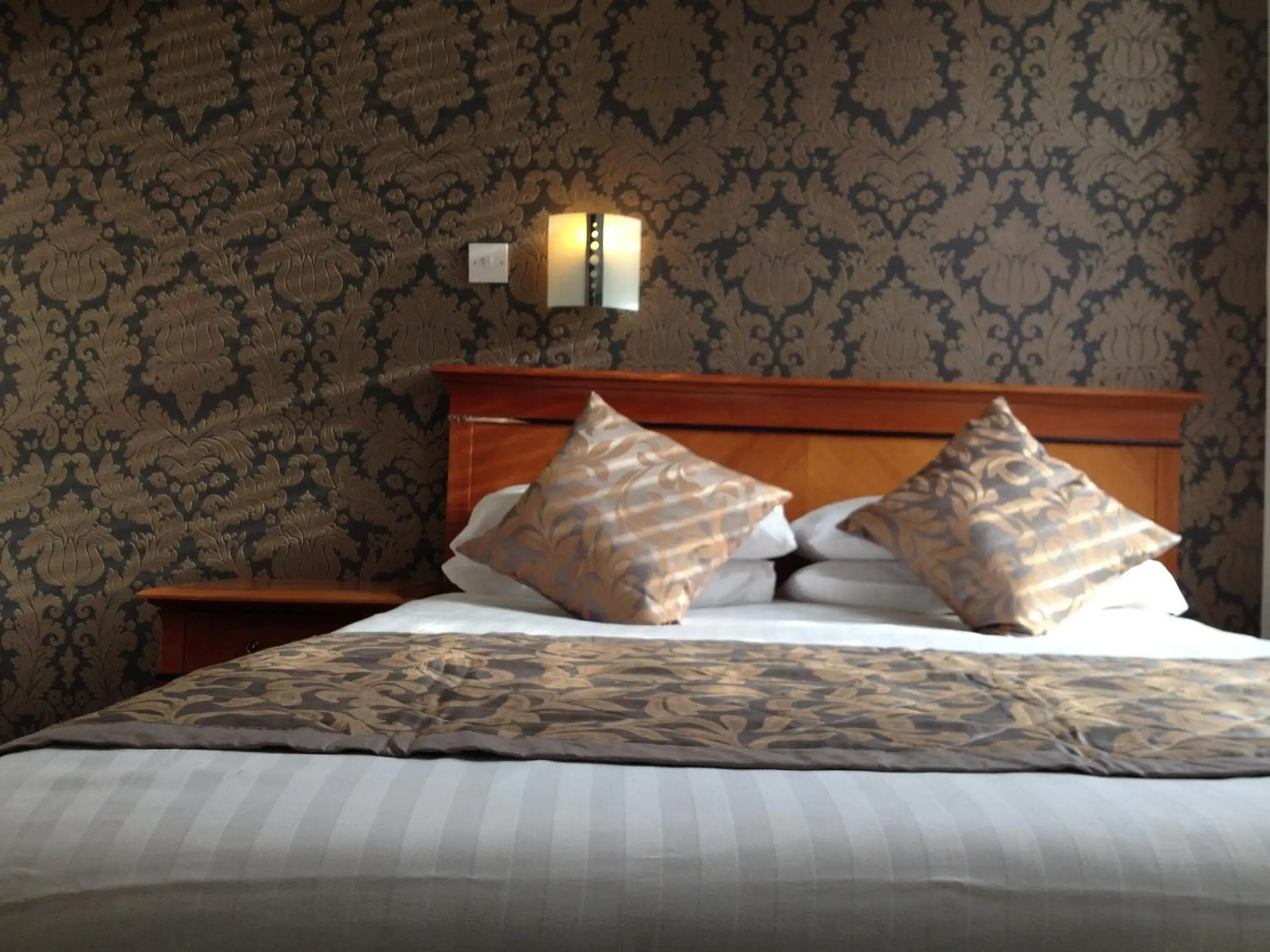Decorative detail, Bed in Grainger Hotel