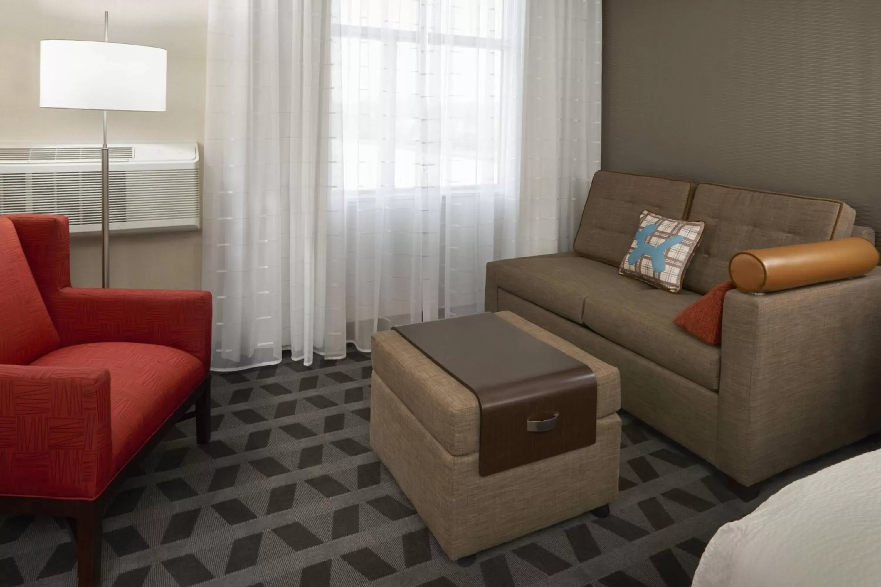 Bedroom, Seating Area in TownePlace Suites by Marriott Oshawa