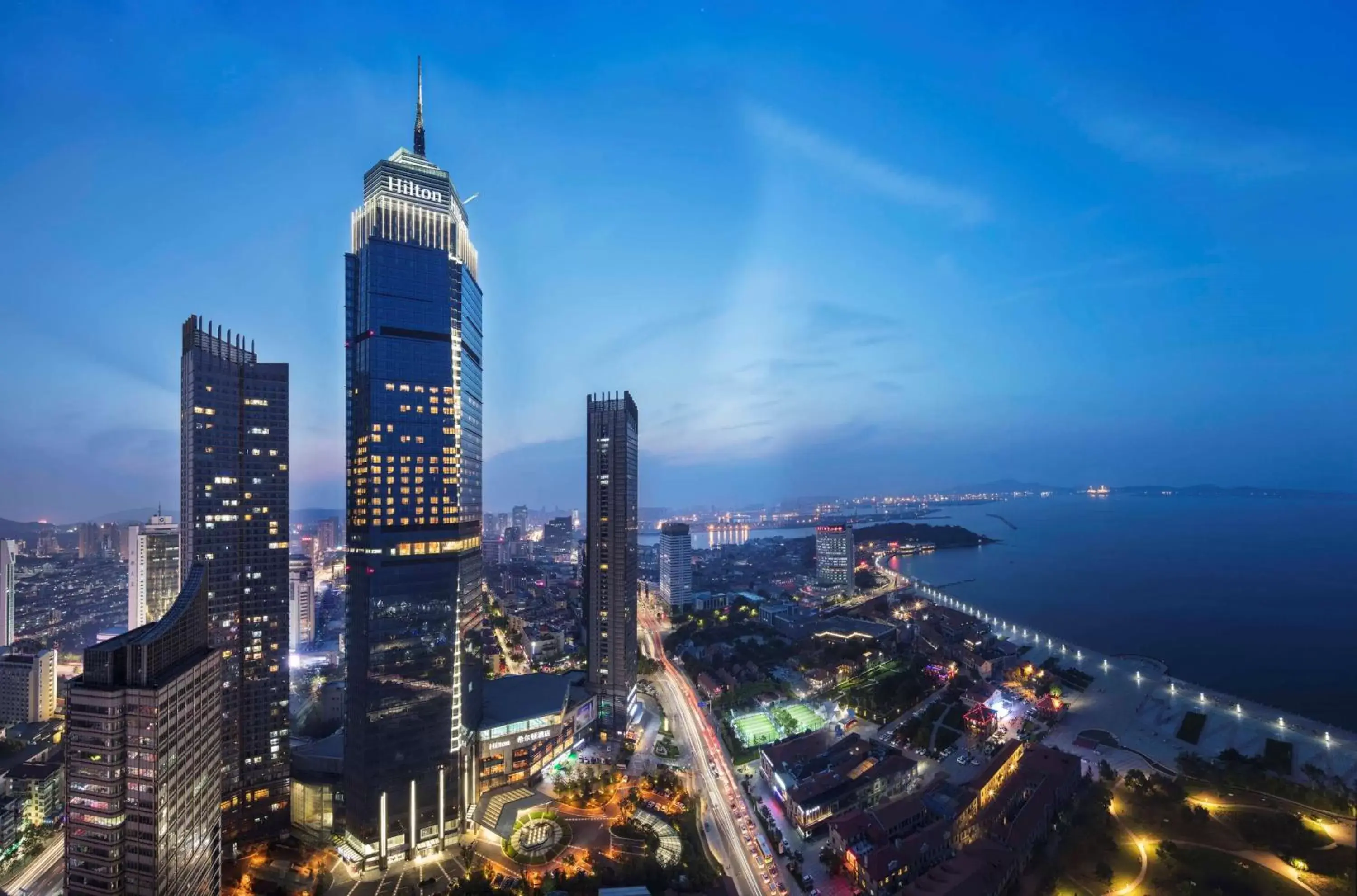 Property building, Bird's-eye View in Hilton Yantai