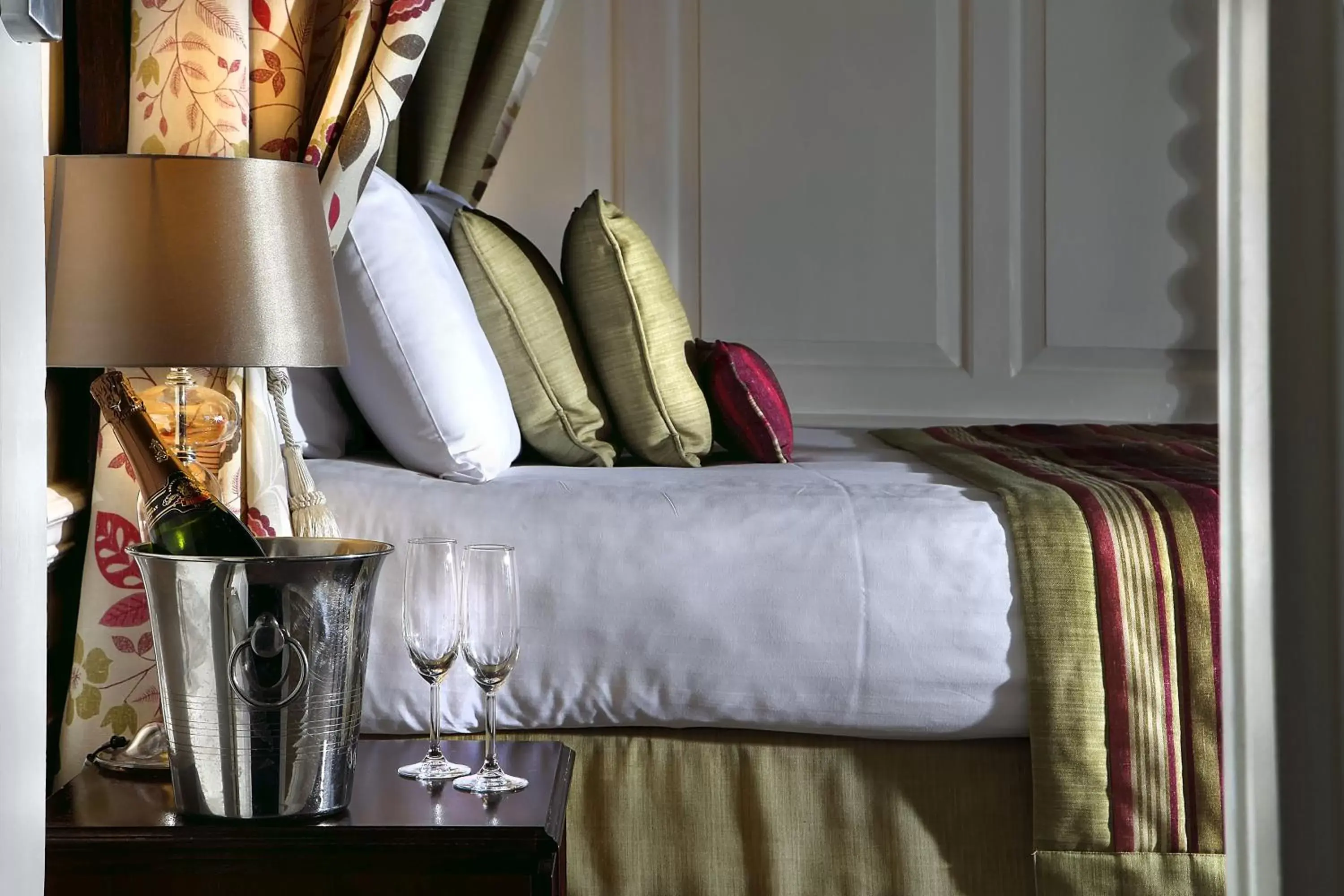 Bedroom, Bed in Best Western Wessex Royale Hotel Dorchester